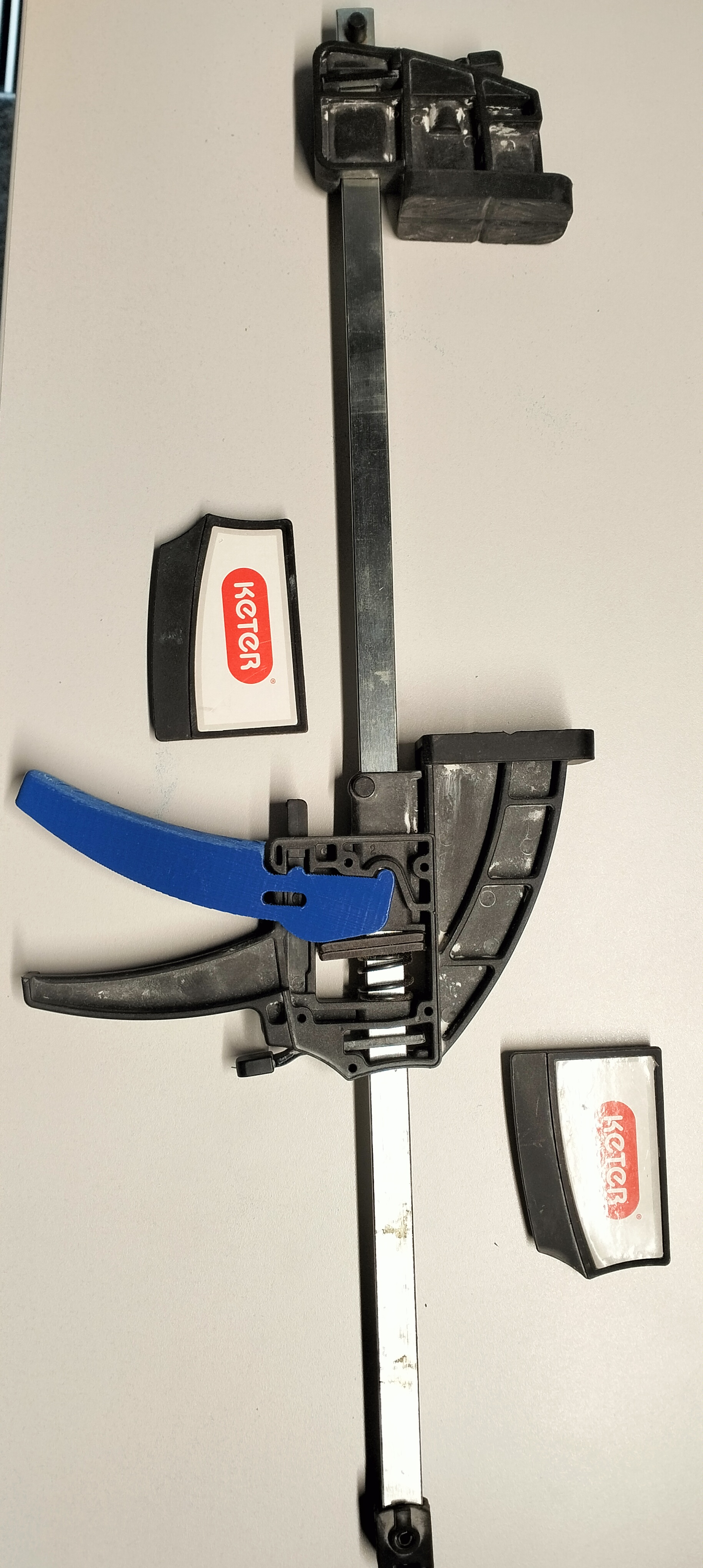 The KETER clamp lever. - photo 2