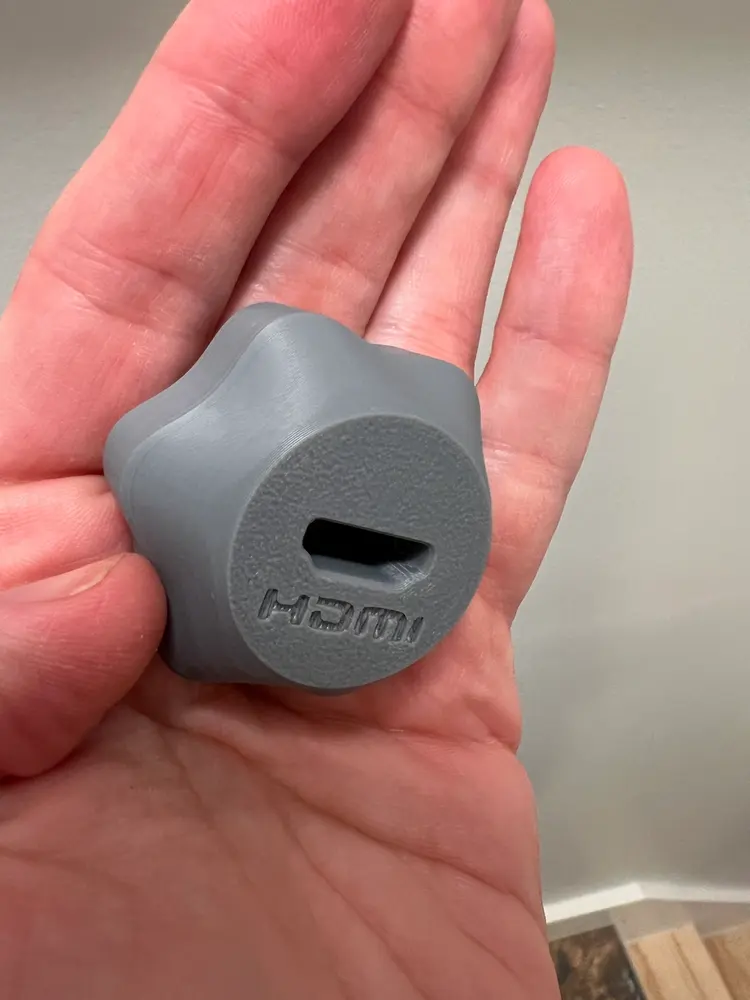 Cursed Connectors: H2O to HDMI Adapter - photo 4