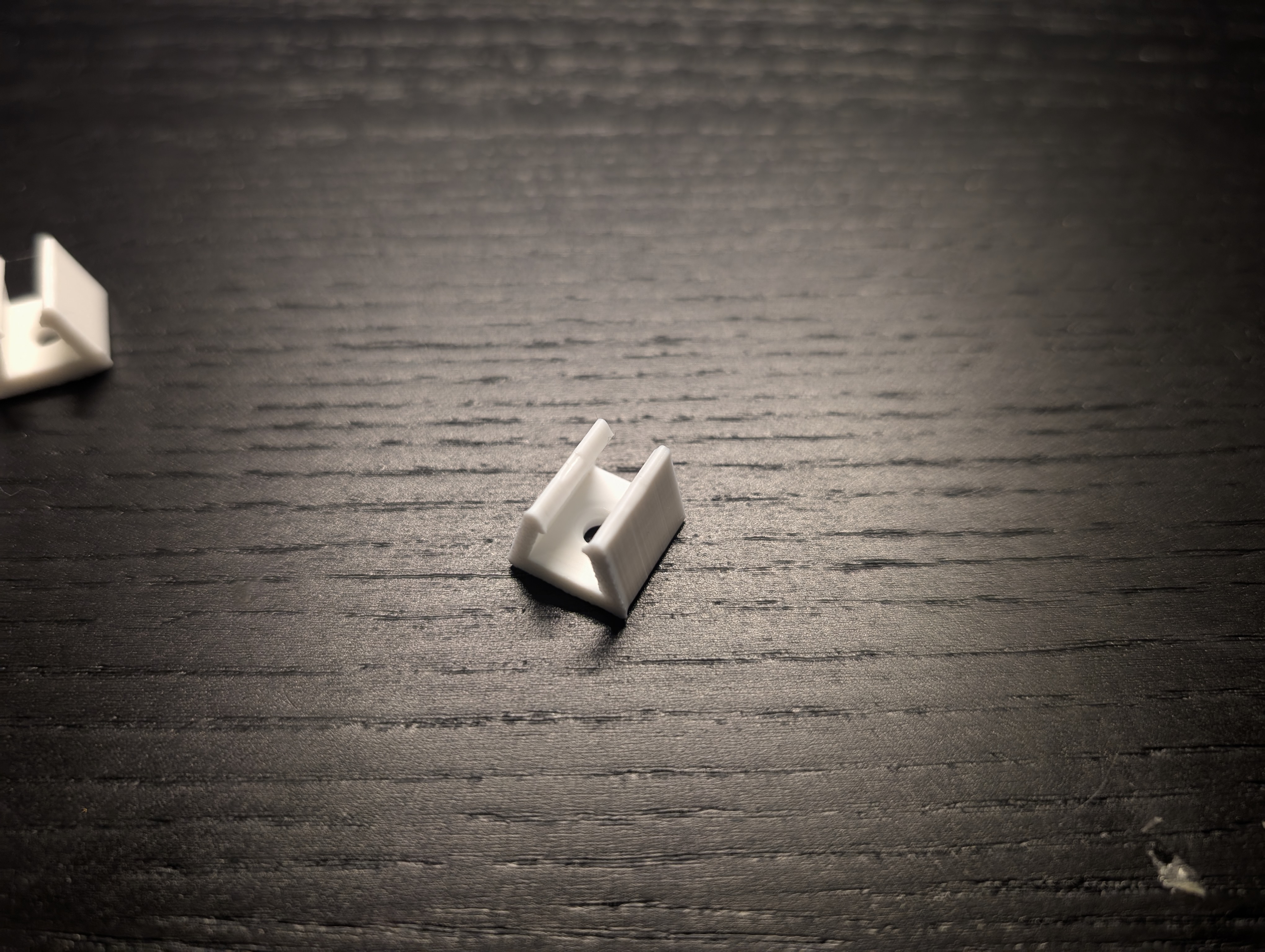 LED strip clamp - photo 2
