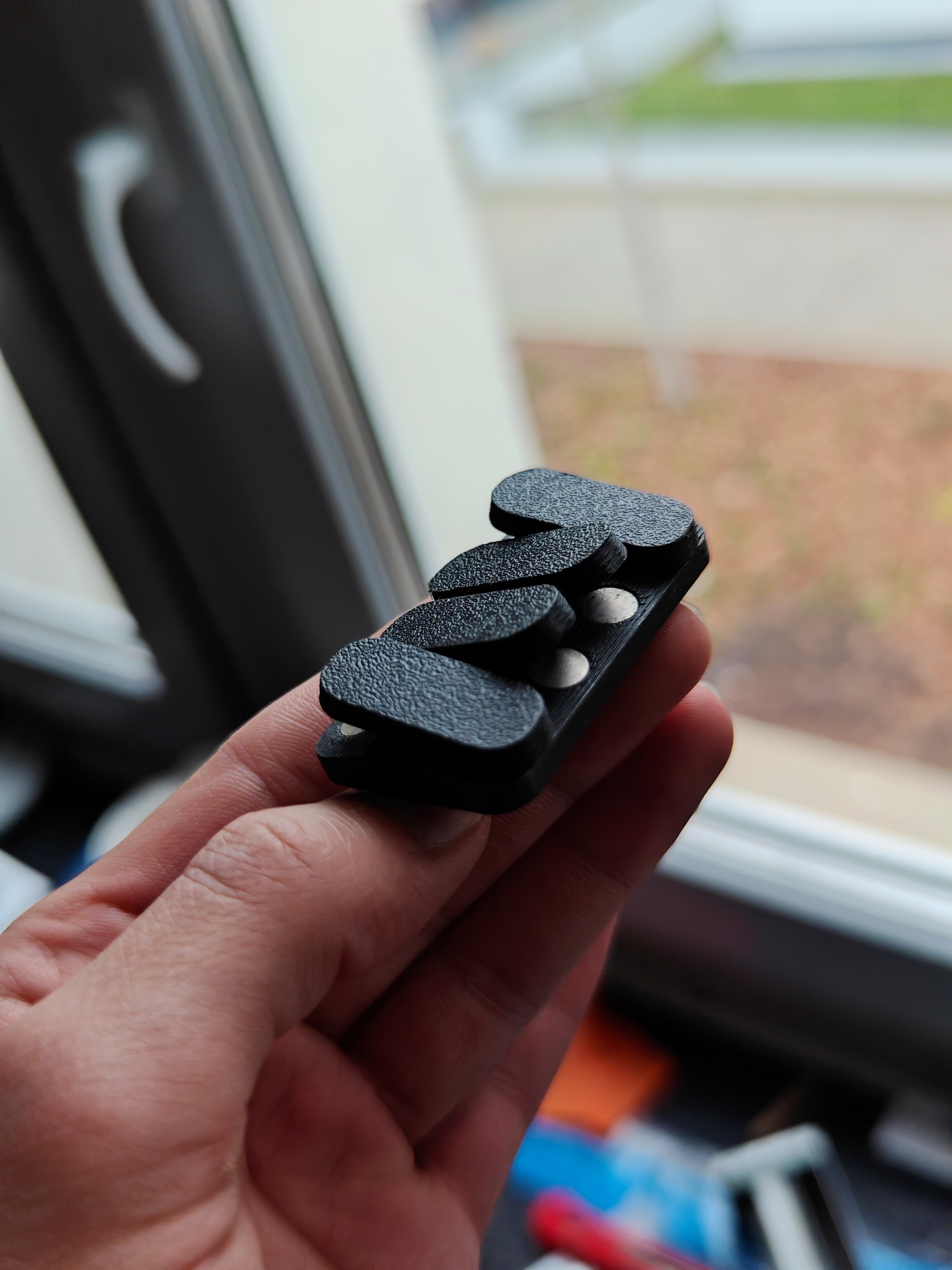 Fidget Toy tiktak magnet clicking - photo 4