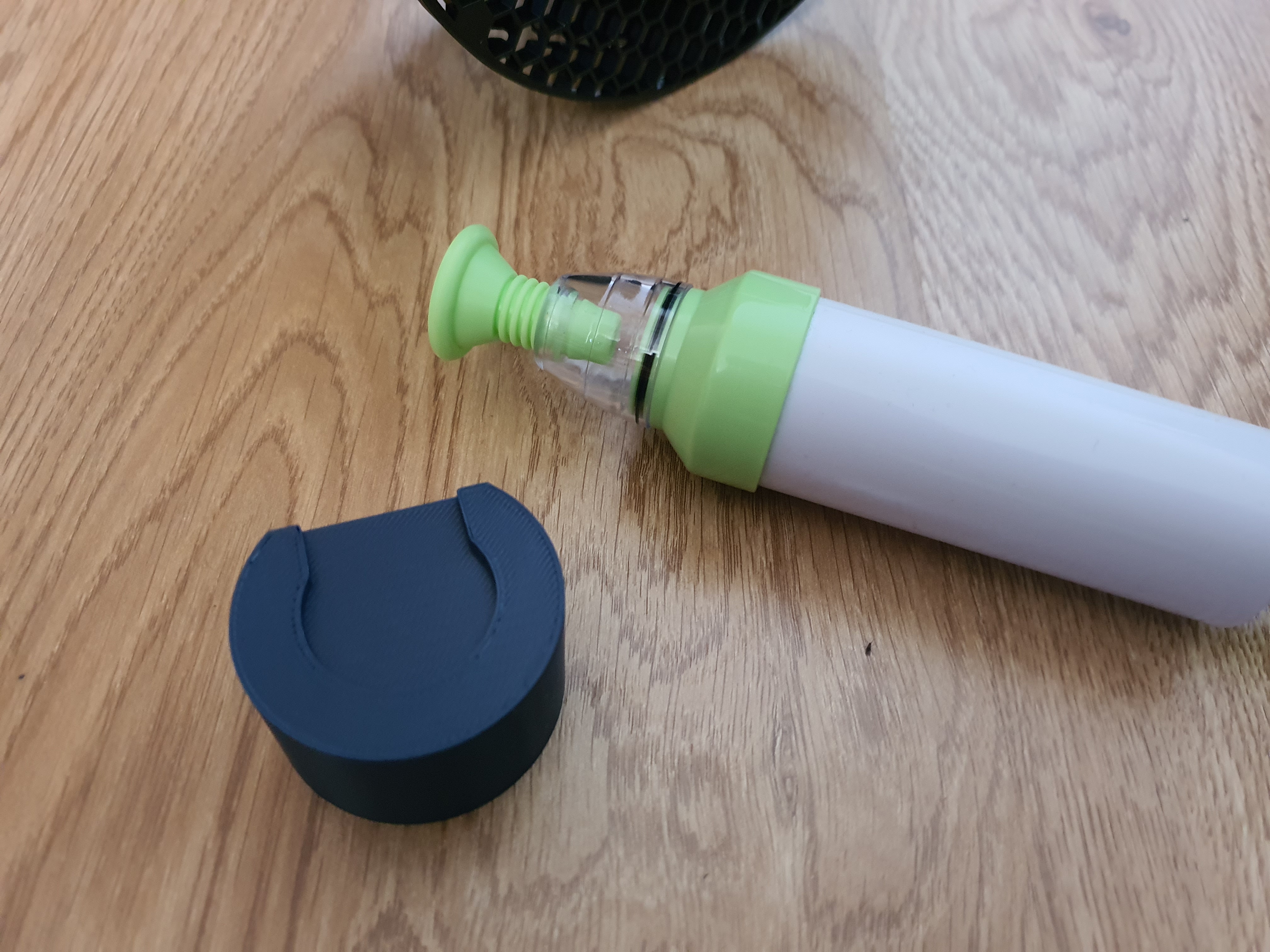 Filament spool vacuum tool - photo 2
