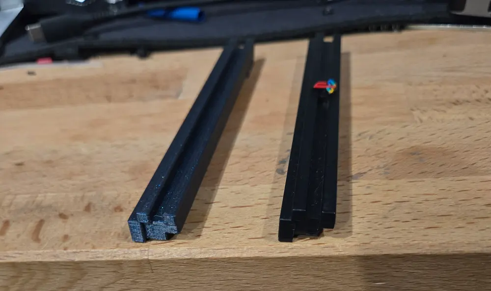 Playstation 2 front disc tray plate replacement - photo 3