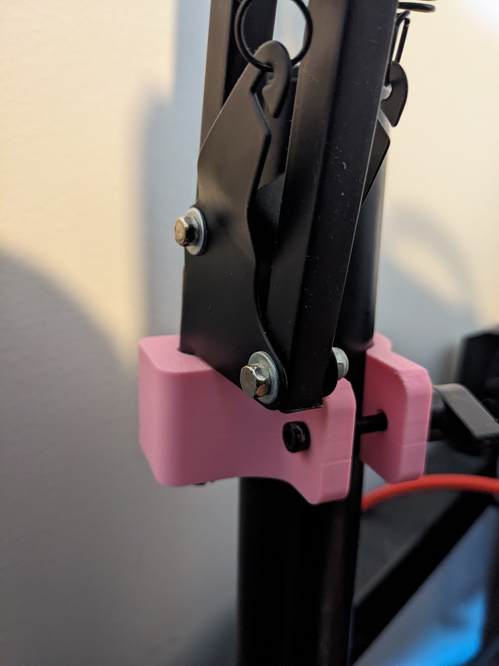 Microphone Clamp for Monitor Arm Bar