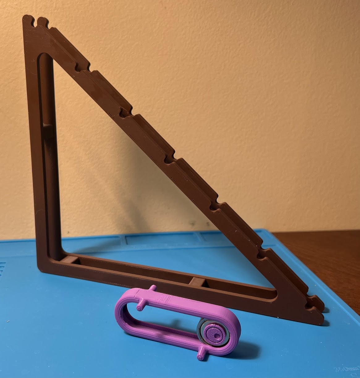 Dynamic Tumbling Toy - photo 3