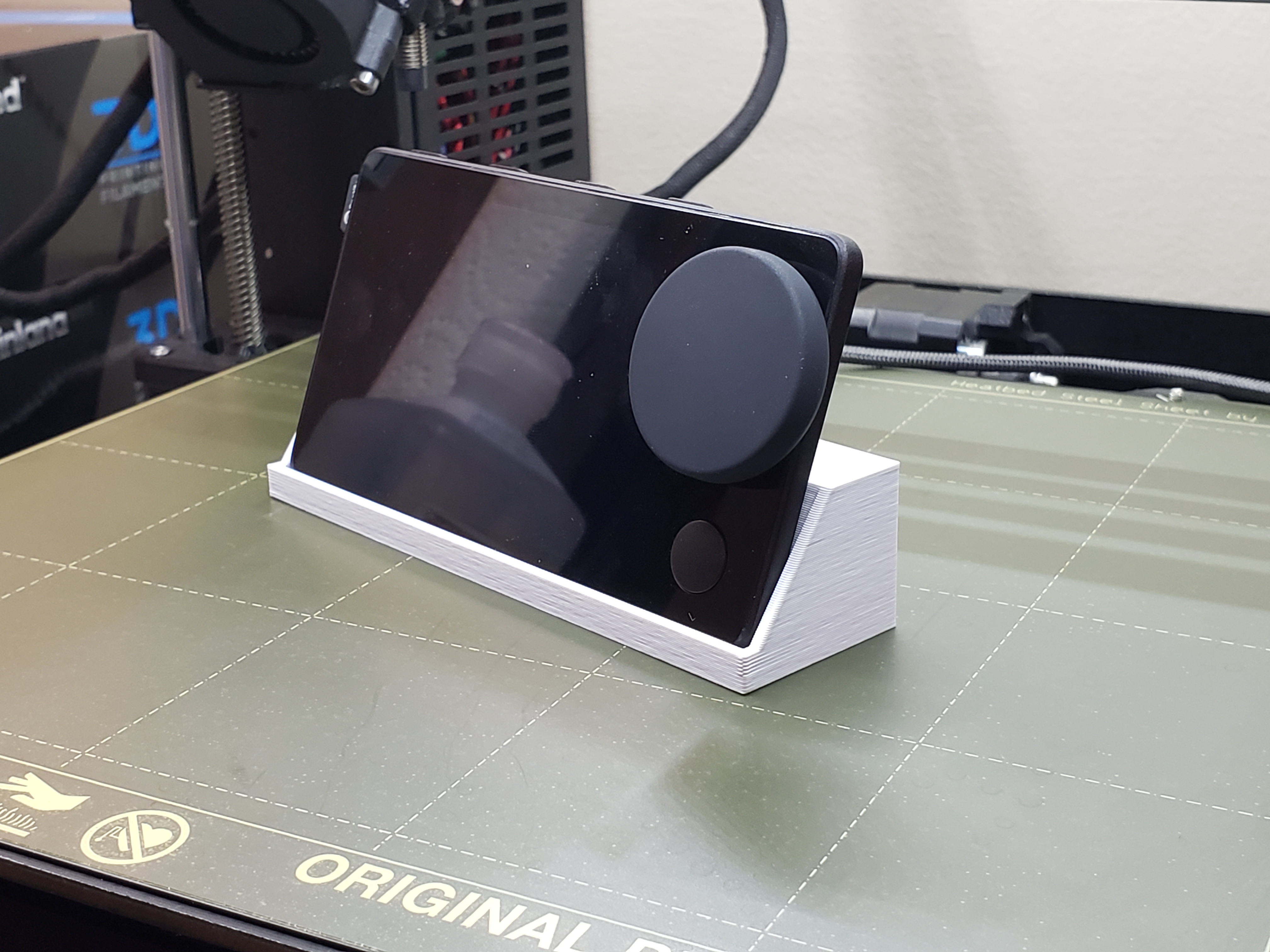 Desk Stand for Spotify Car Thing