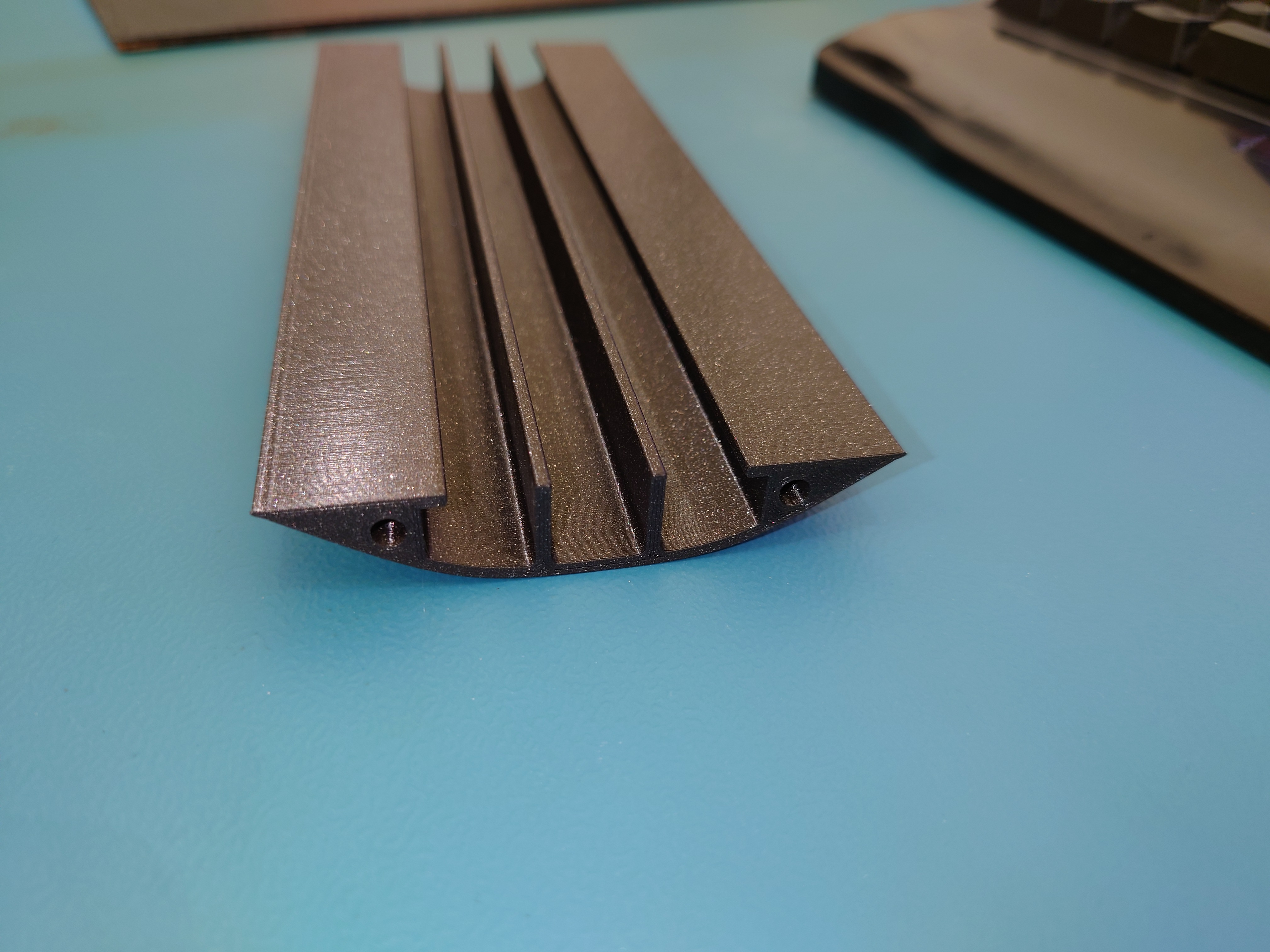 Rigid cable floor trunking - photo 3