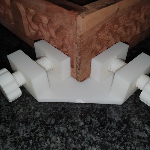 Corner clamp/vice