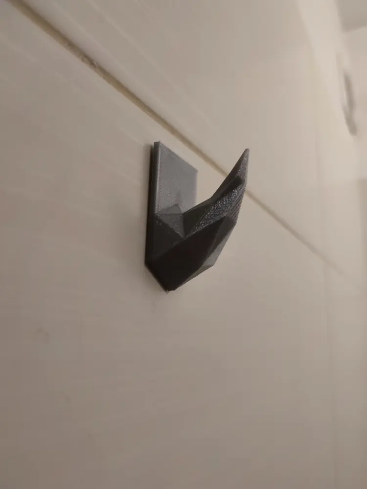 Simple low-poly wall hook - photo 4
