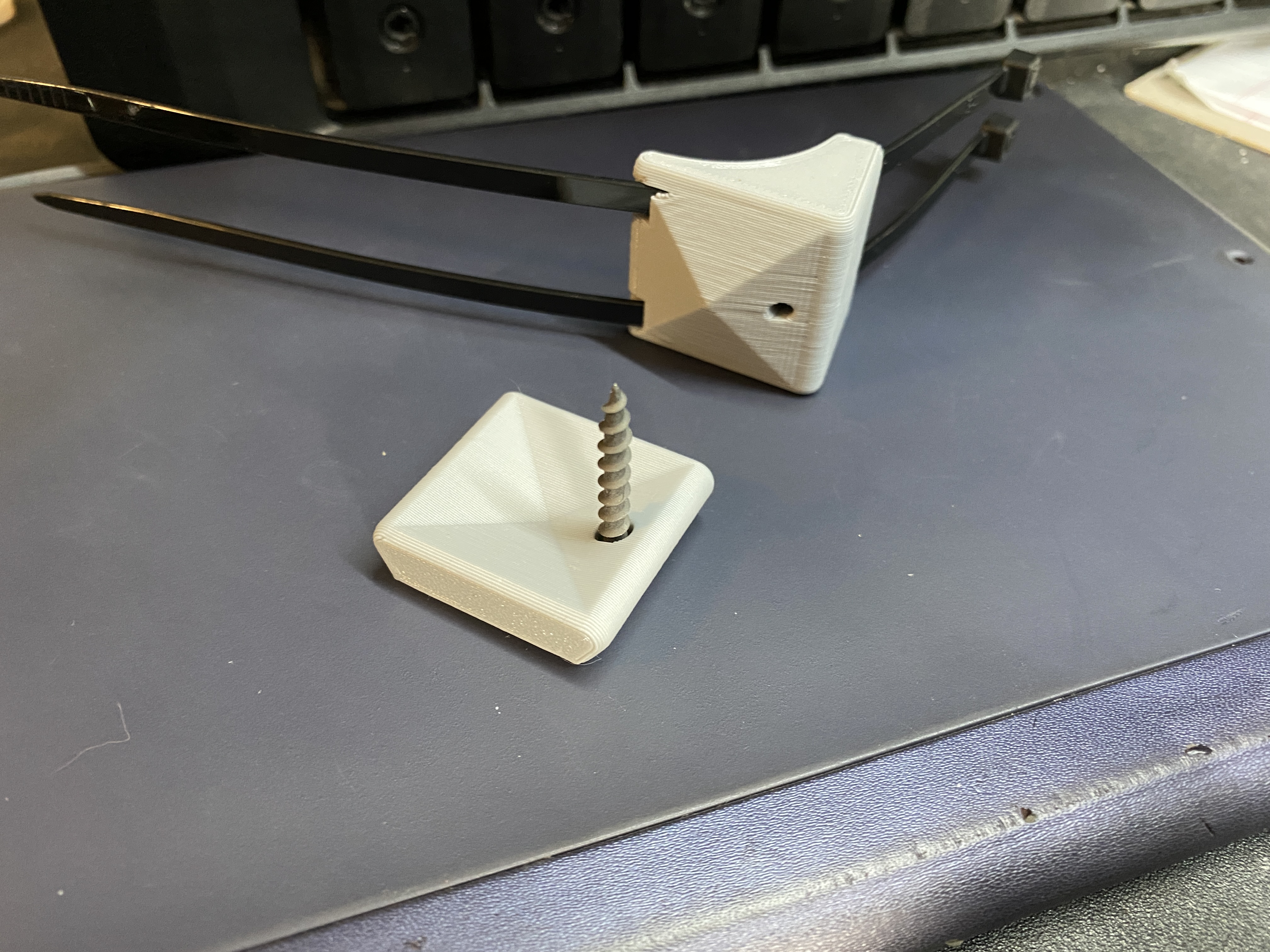 Greenhouse Plastic Clamp - photo 4
