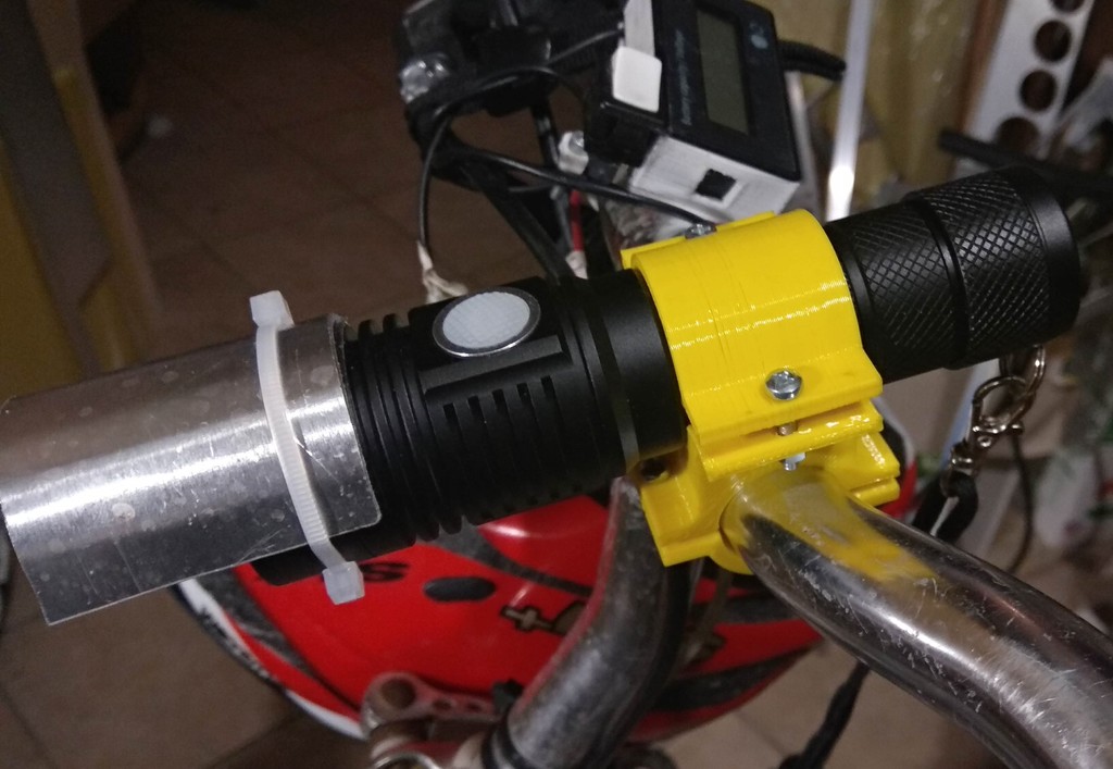 Bike lamp mount clamp
