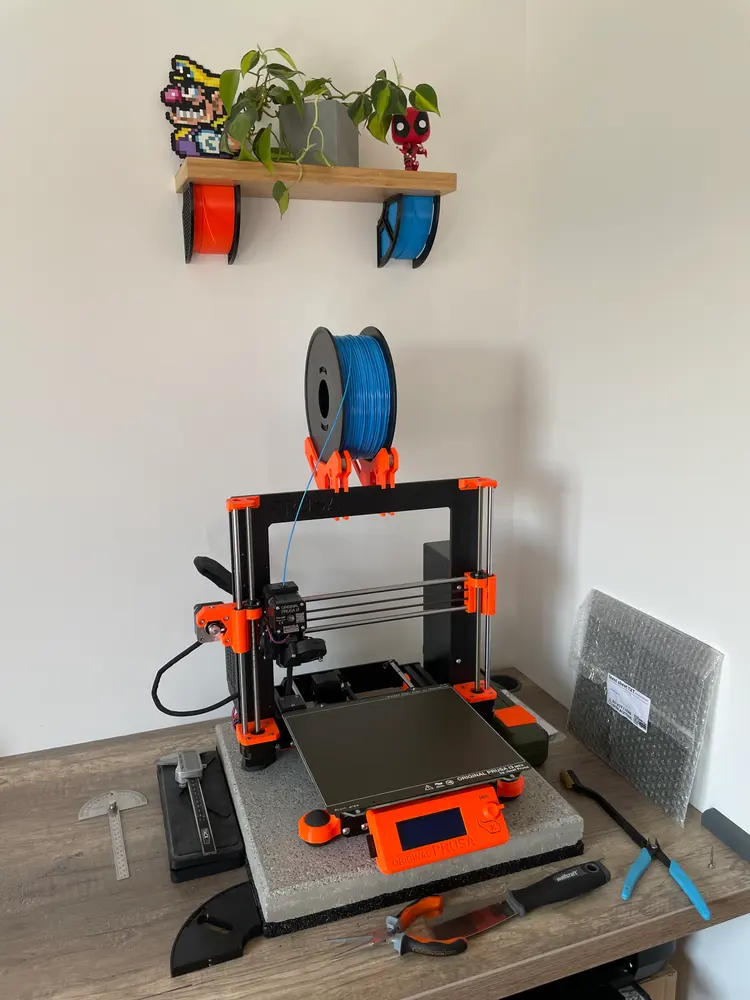 Customizable Spool Bracket Shelf - photo 4