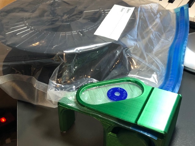Pump support for vacuum filament storage bags - photo 3