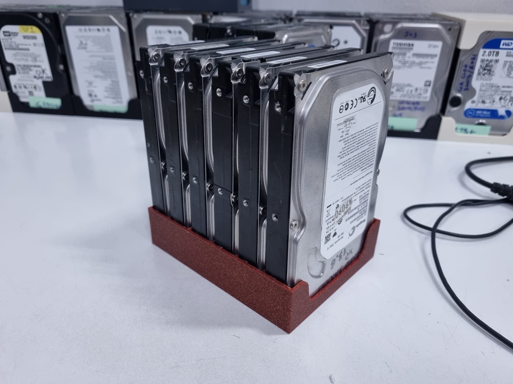 3.5" HDD STORAGE HOLDER 6x (SEAGATE REMIX)