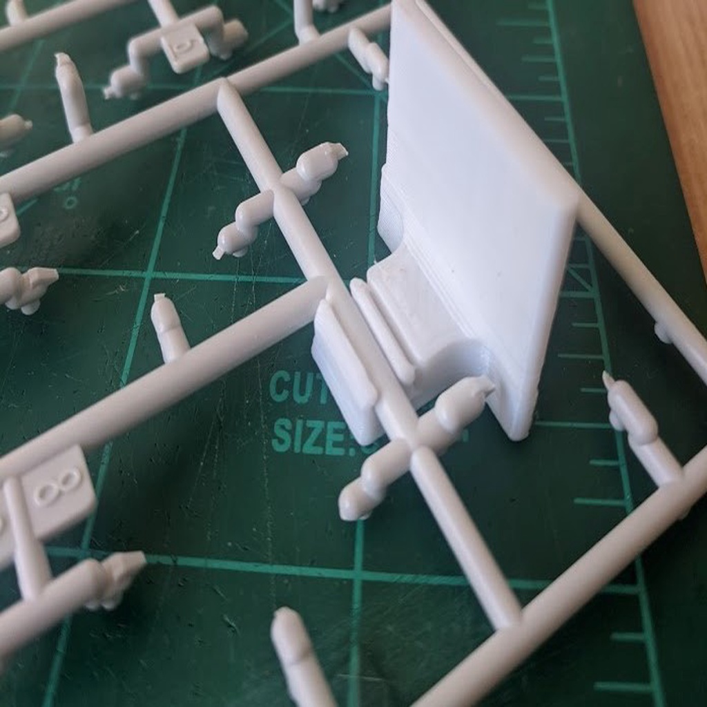 Gunpla Runner Wall Clip - photo 3