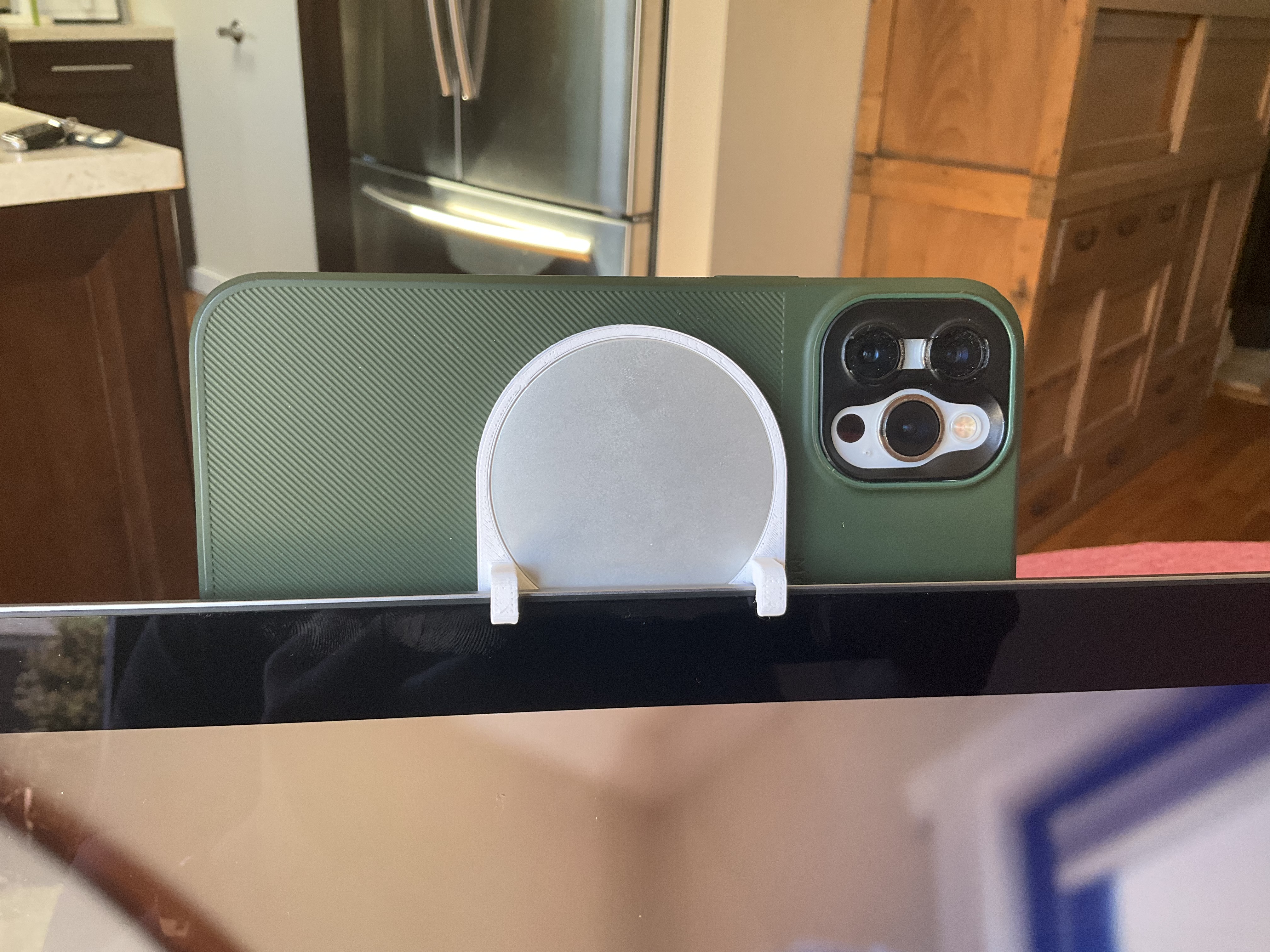 iMac Pro Continuity Camera Mount - photo 4