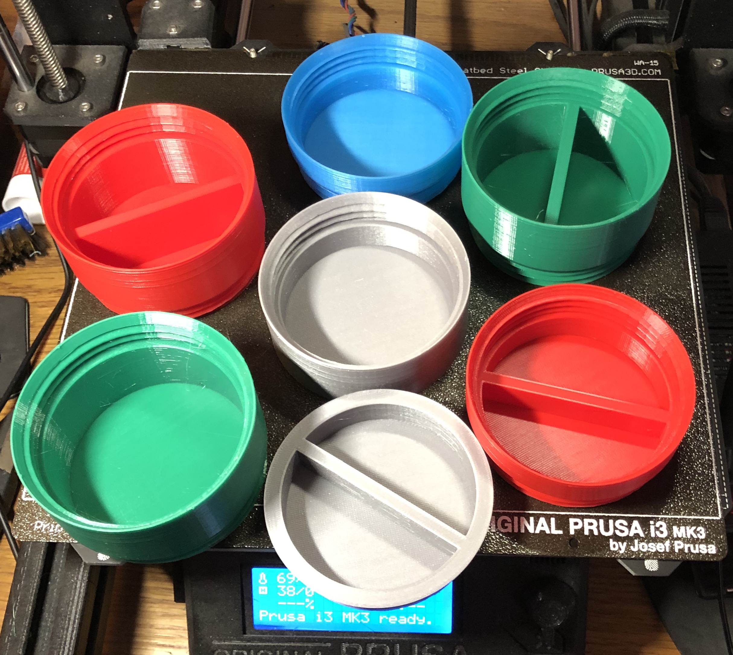 Customizable Stackable Storage Contaiers