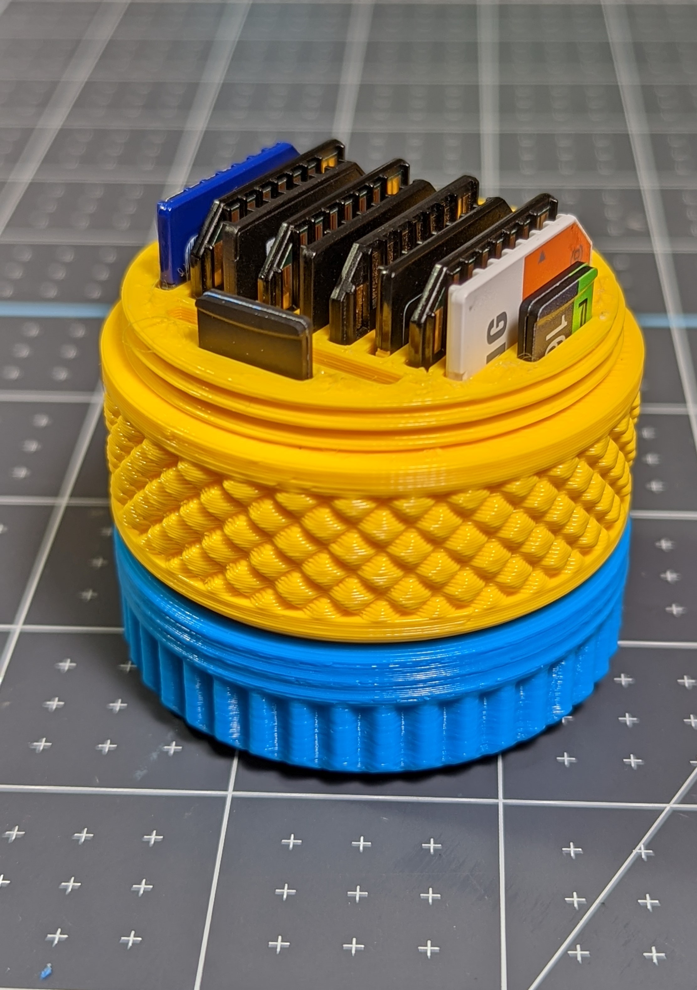 Efficient SD Card Case (Hold 11 SD cards + 8 Micro SD - Under 50g Filament) - photo 4