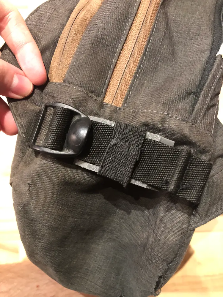 Apple AirTag MOLLE and Universal 25mm Webbing Mount - photo 3