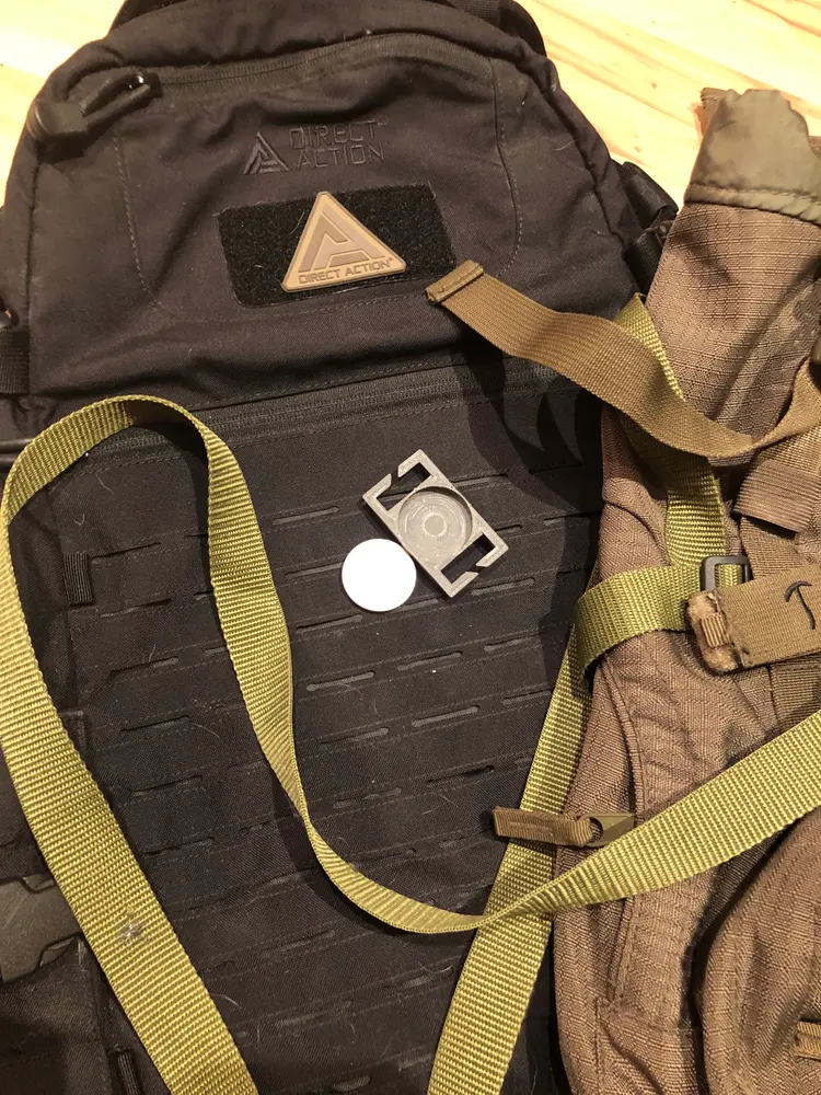 Apple AirTag MOLLE and Universal 25mm Webbing Mount - photo 2