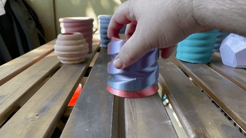 Vase Mode Twisty | Self-Sealing and Opening Storage Container - photo 3