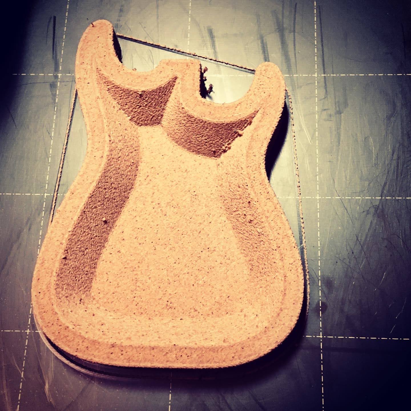 Strat Shaped Pick Tray - photo 3