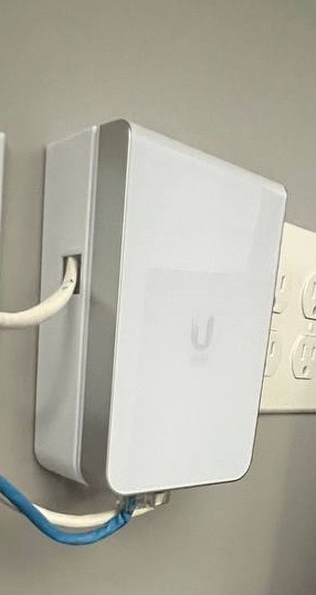 UniFi6 In-Wall Wall Mount Spacer U6-IW-US - photo 3