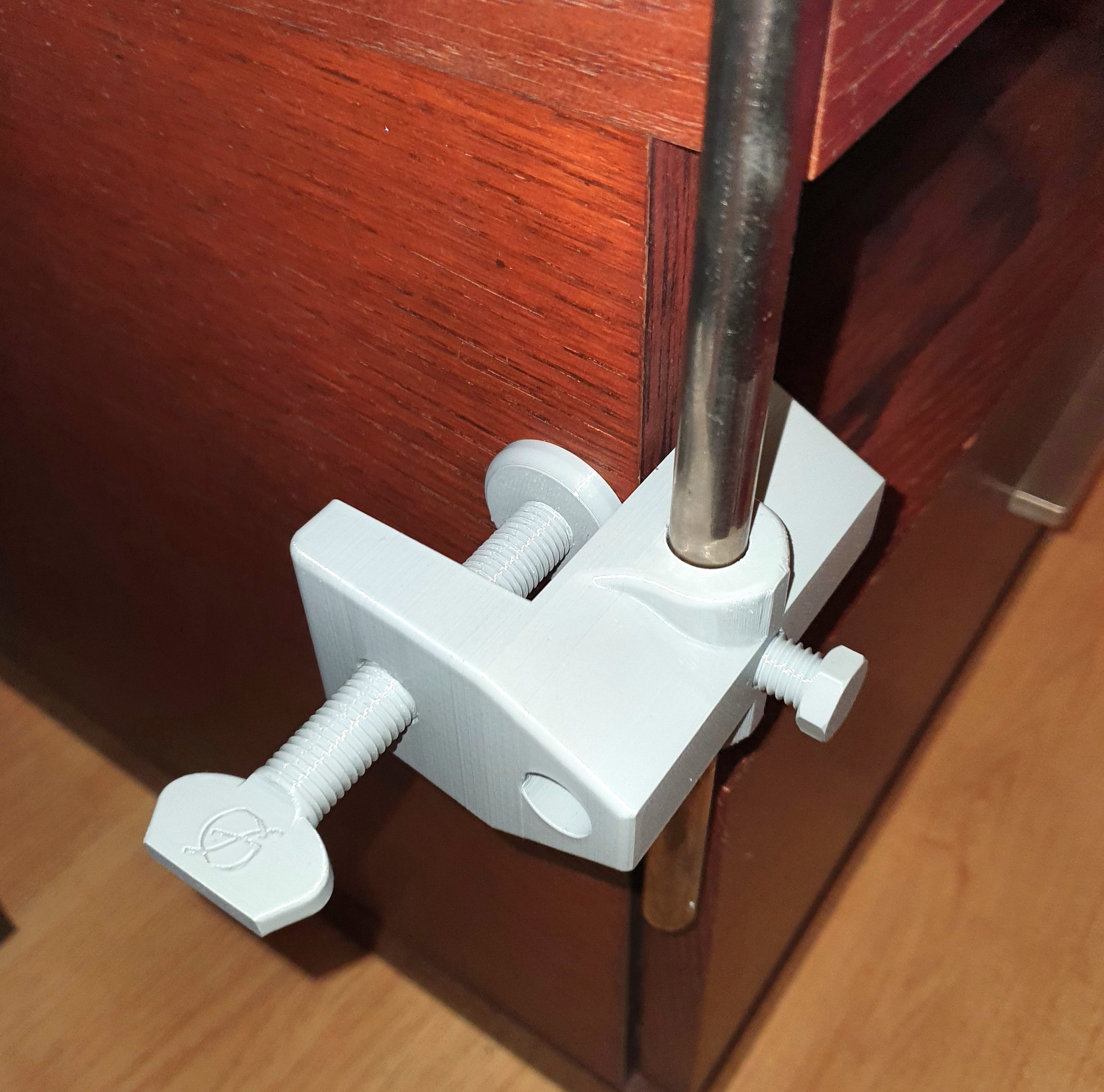 Universal Clamp - photo 2