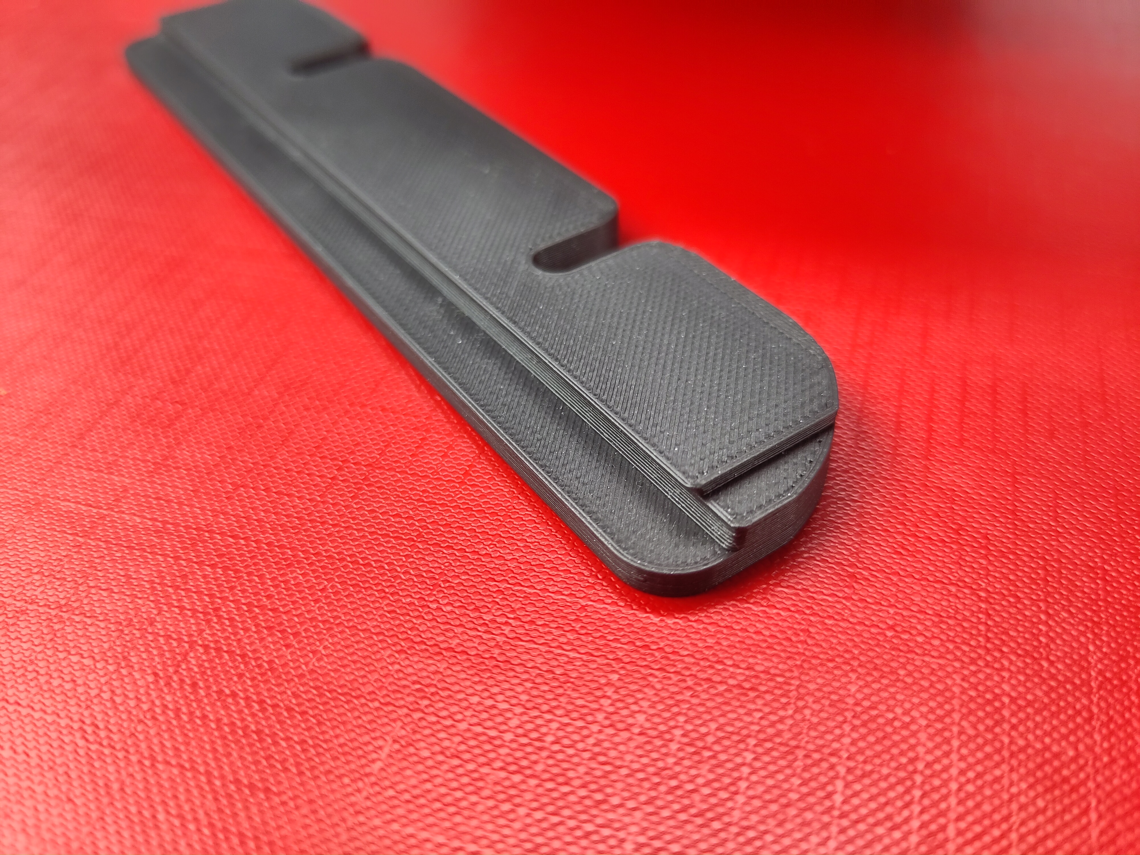 VW ID.3 USB cable management - photo 2