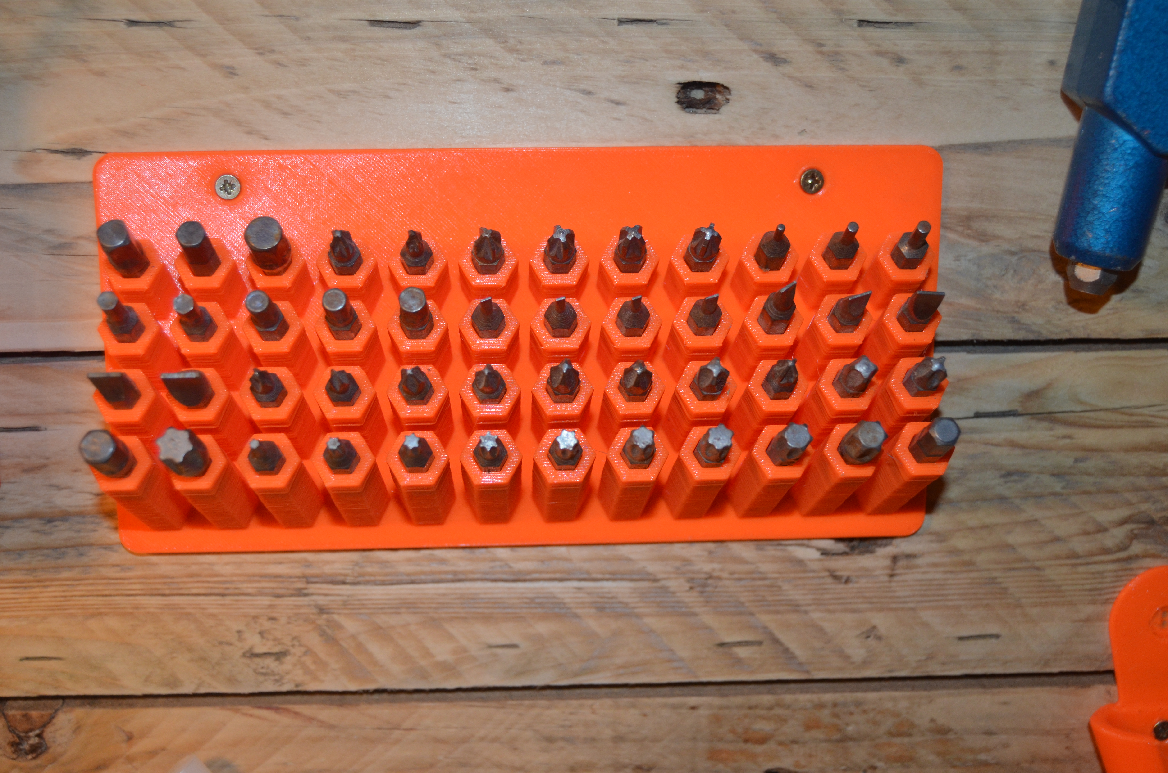 Screwdriver bits tool wall holder
