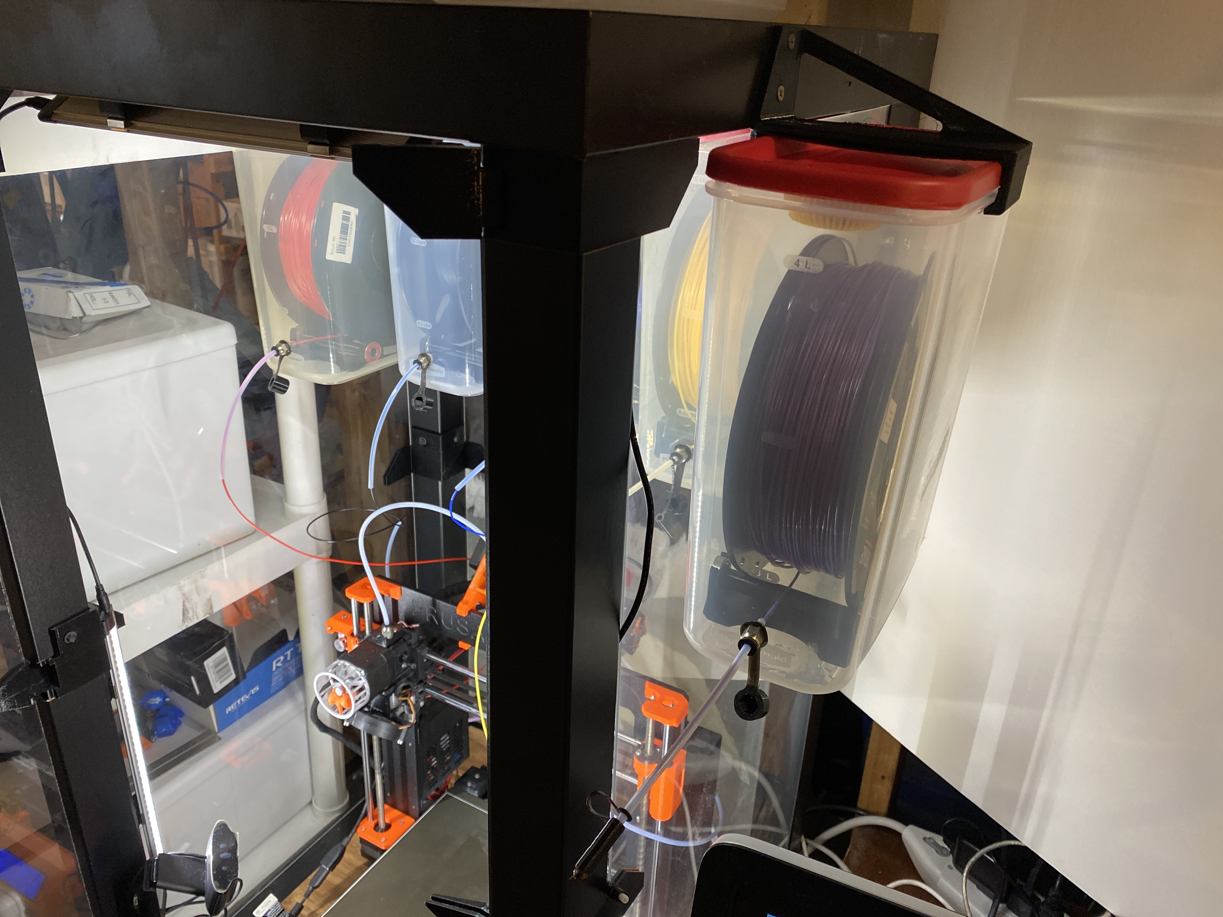 Hanging Side Mount for Rubbermaid 21 cup Drybox - photo 2