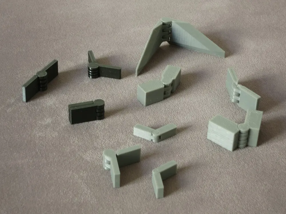 Vertical customizable hinge