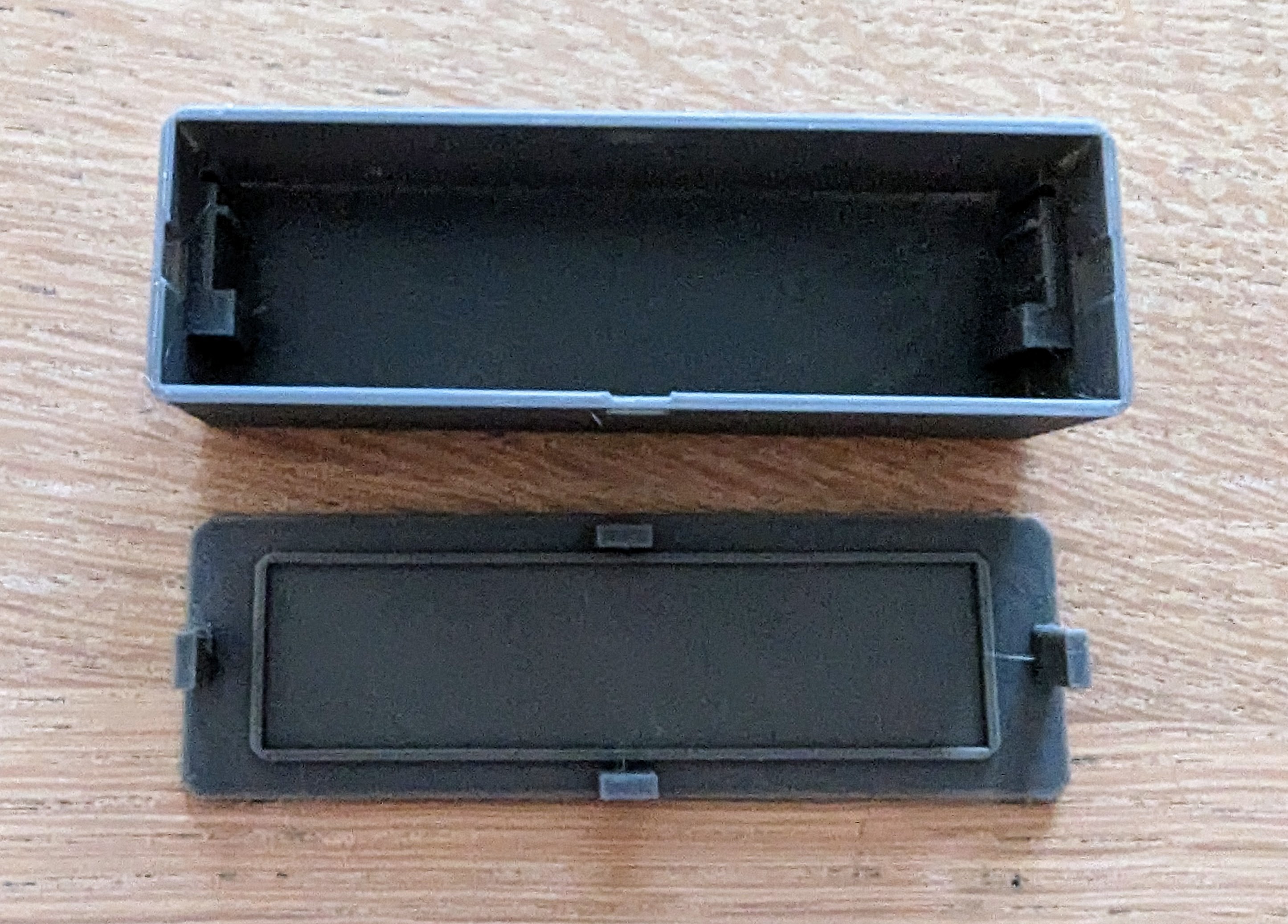 Shelly Door Window 2 18650 case