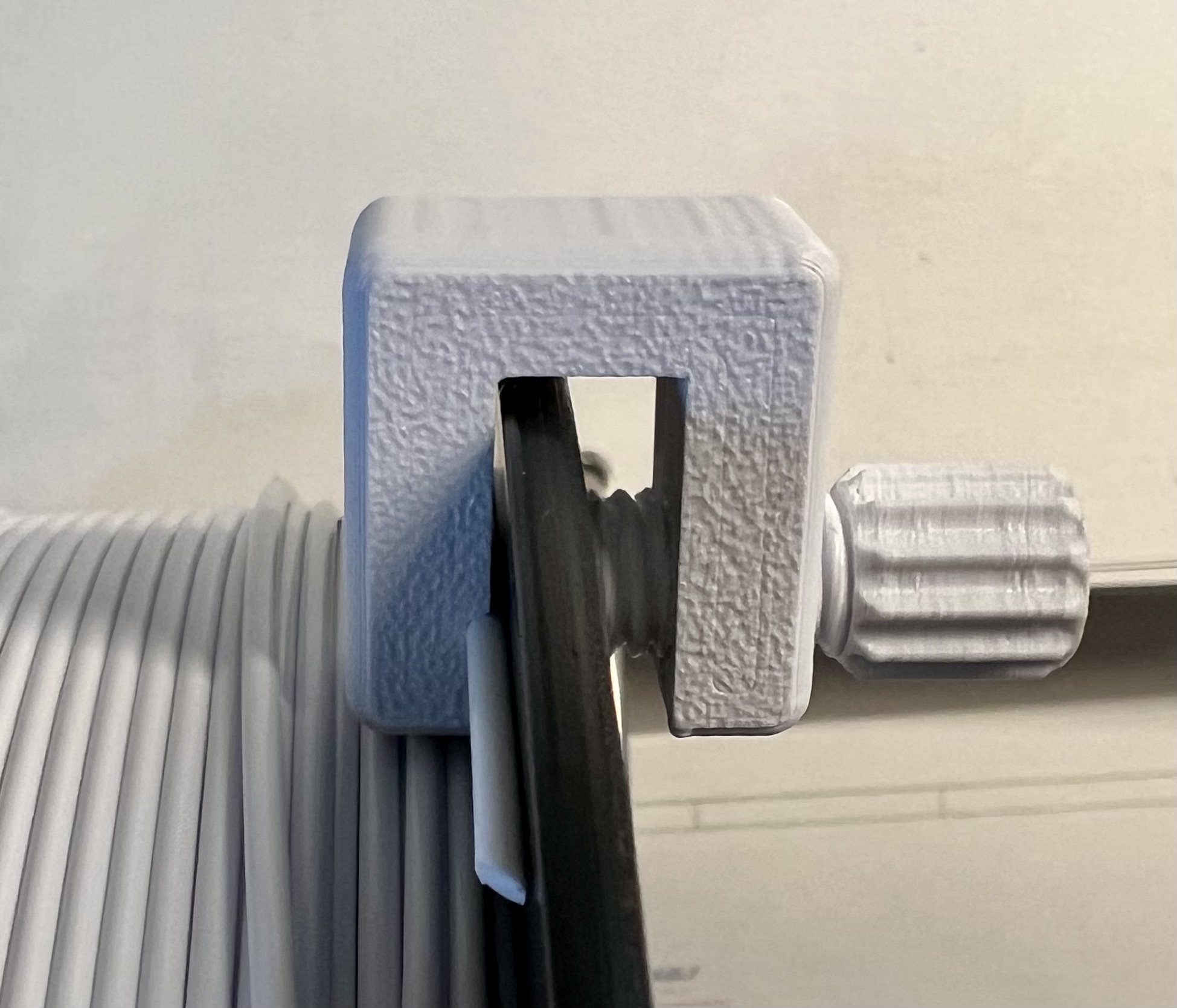 Filament clamp