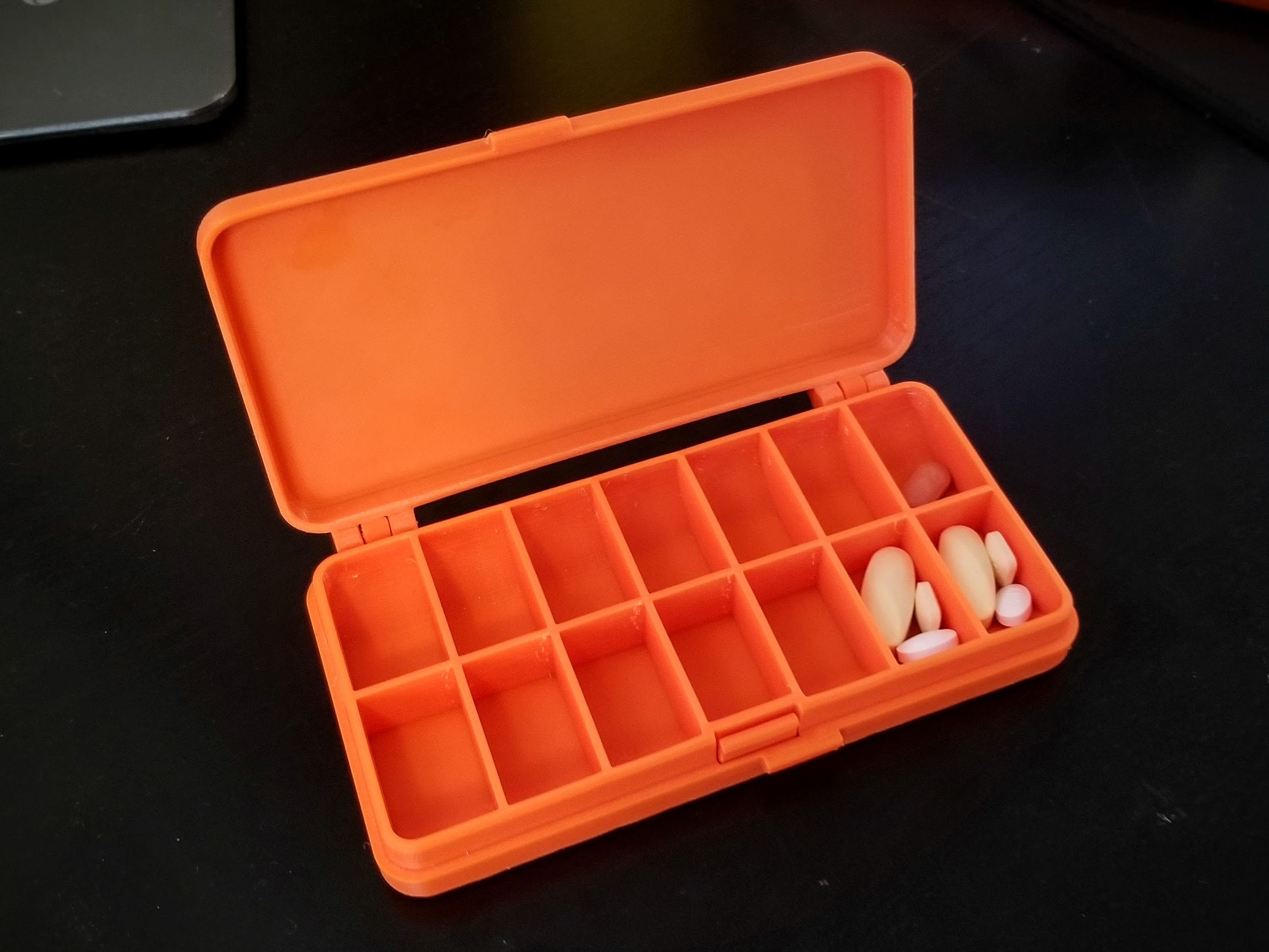 Compact weekly pill box - photo 2