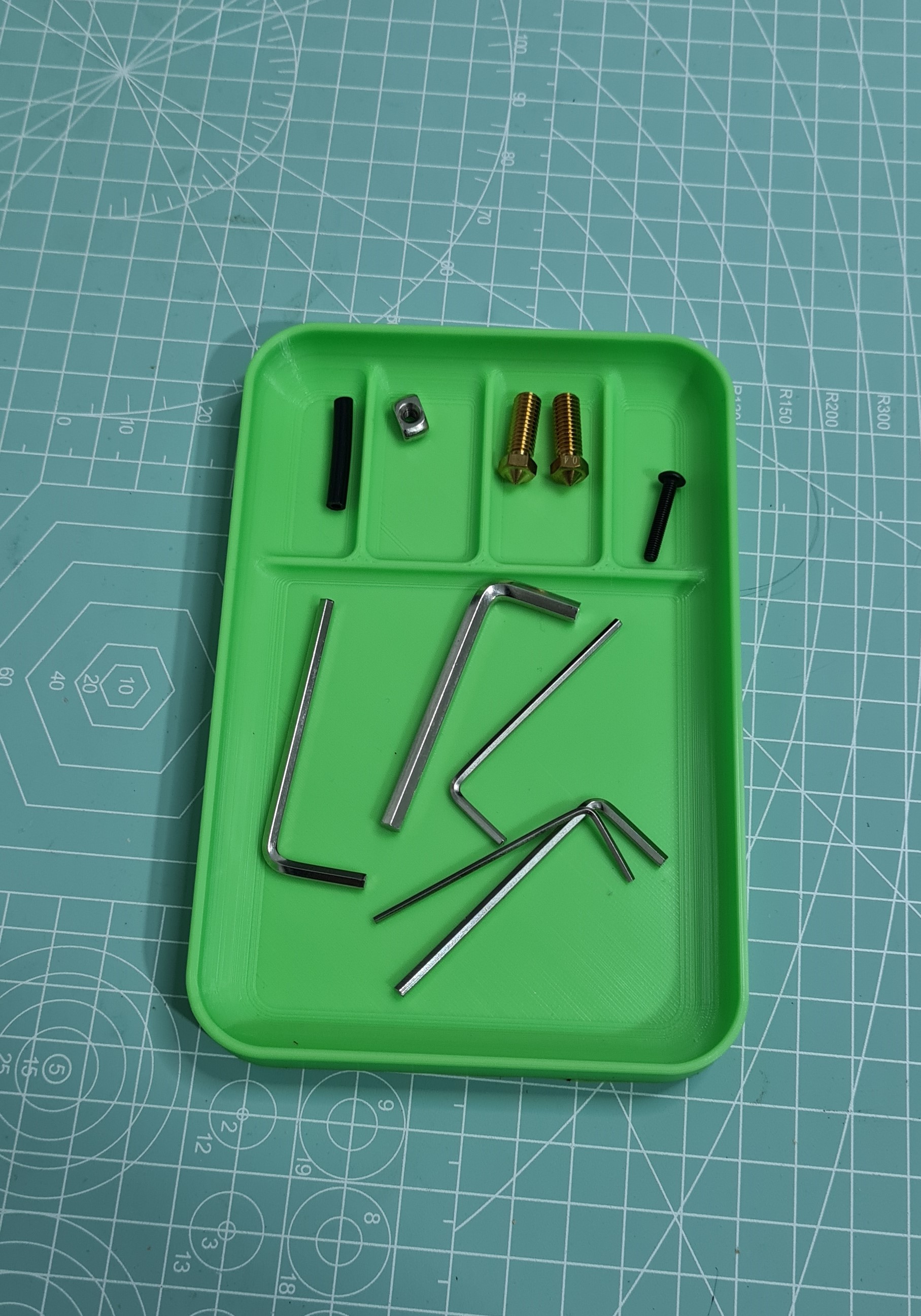 Tools & Screws Tray - photo 4
