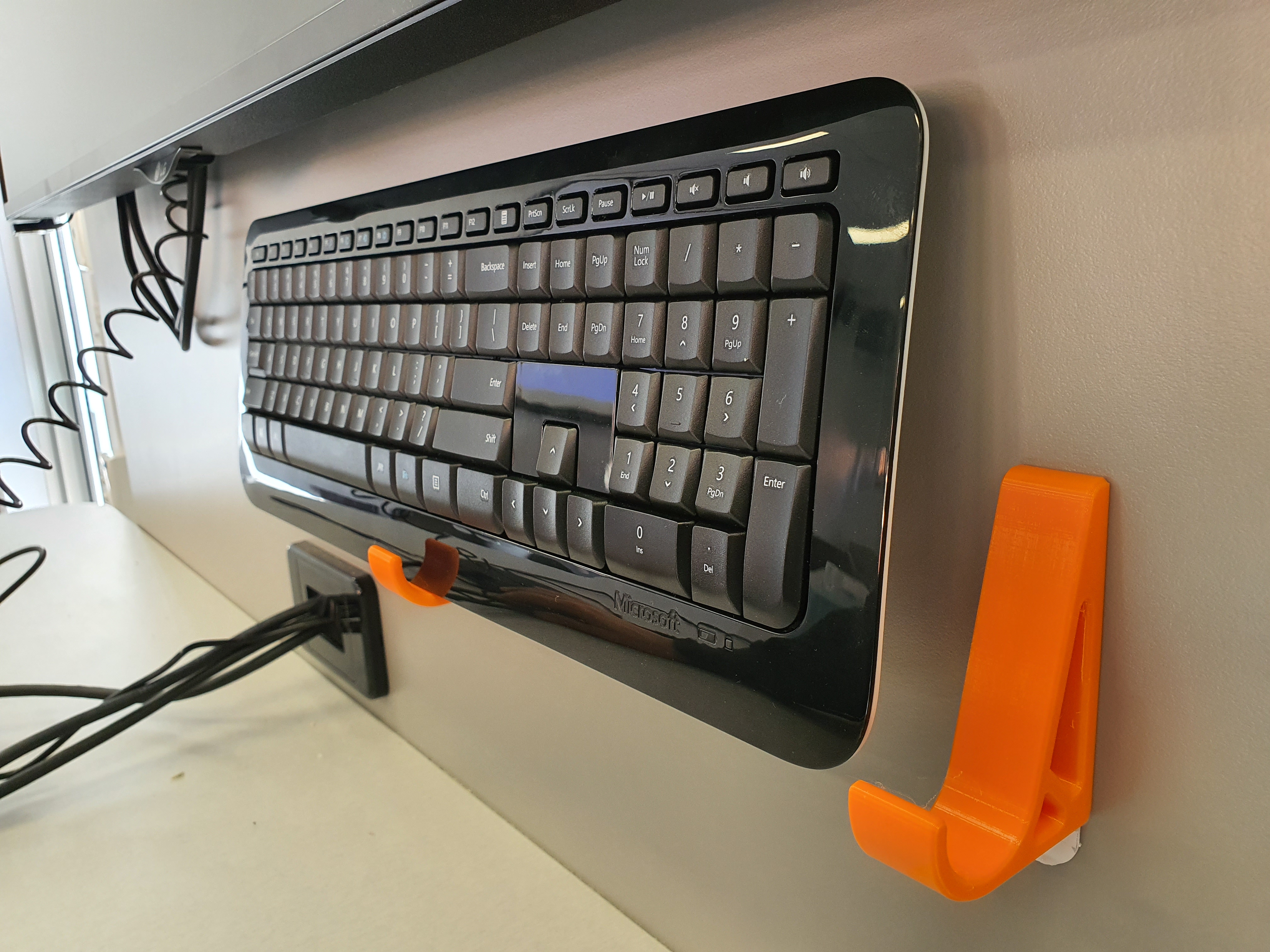 Keyboard Wall Mount Hooks (Command Strip)