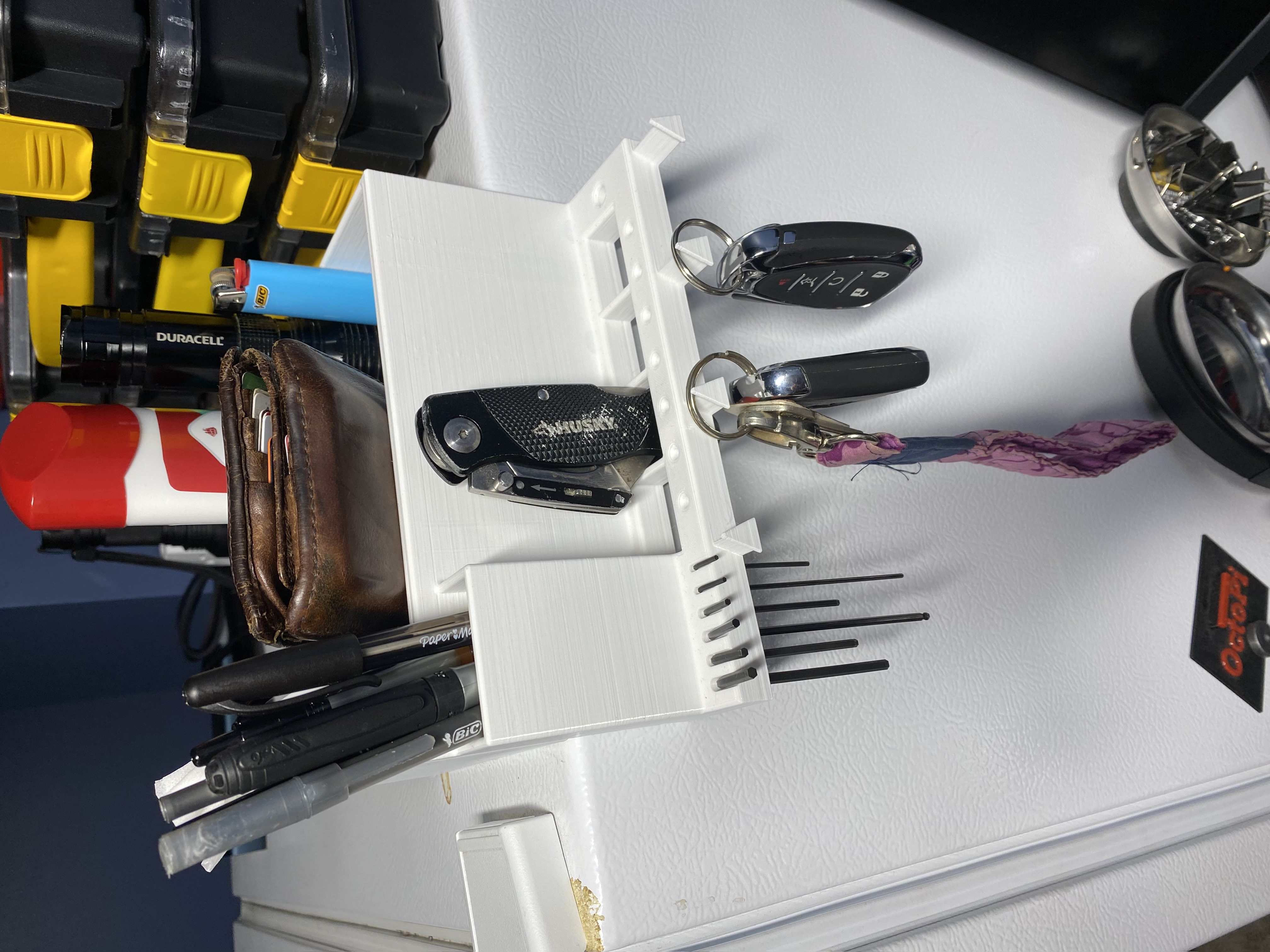 Over the Edge Magnetic Catch All Tote - Tool Holder, Tissue Box, Key Ring Hanger - photo 2