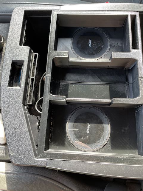 2008 Toyota Sequoia Wireless Charging Tray for Console - photo 3