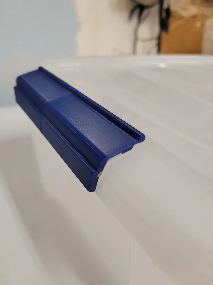IrisUSA 12.9 QT Storage Replacement Buckle - photo 2