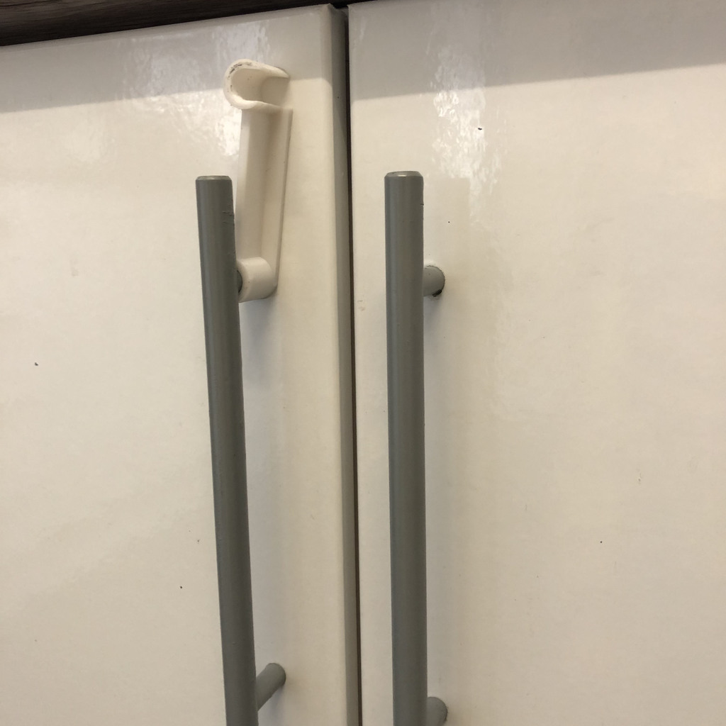 Kitchen cabinet baby lock - photo 2