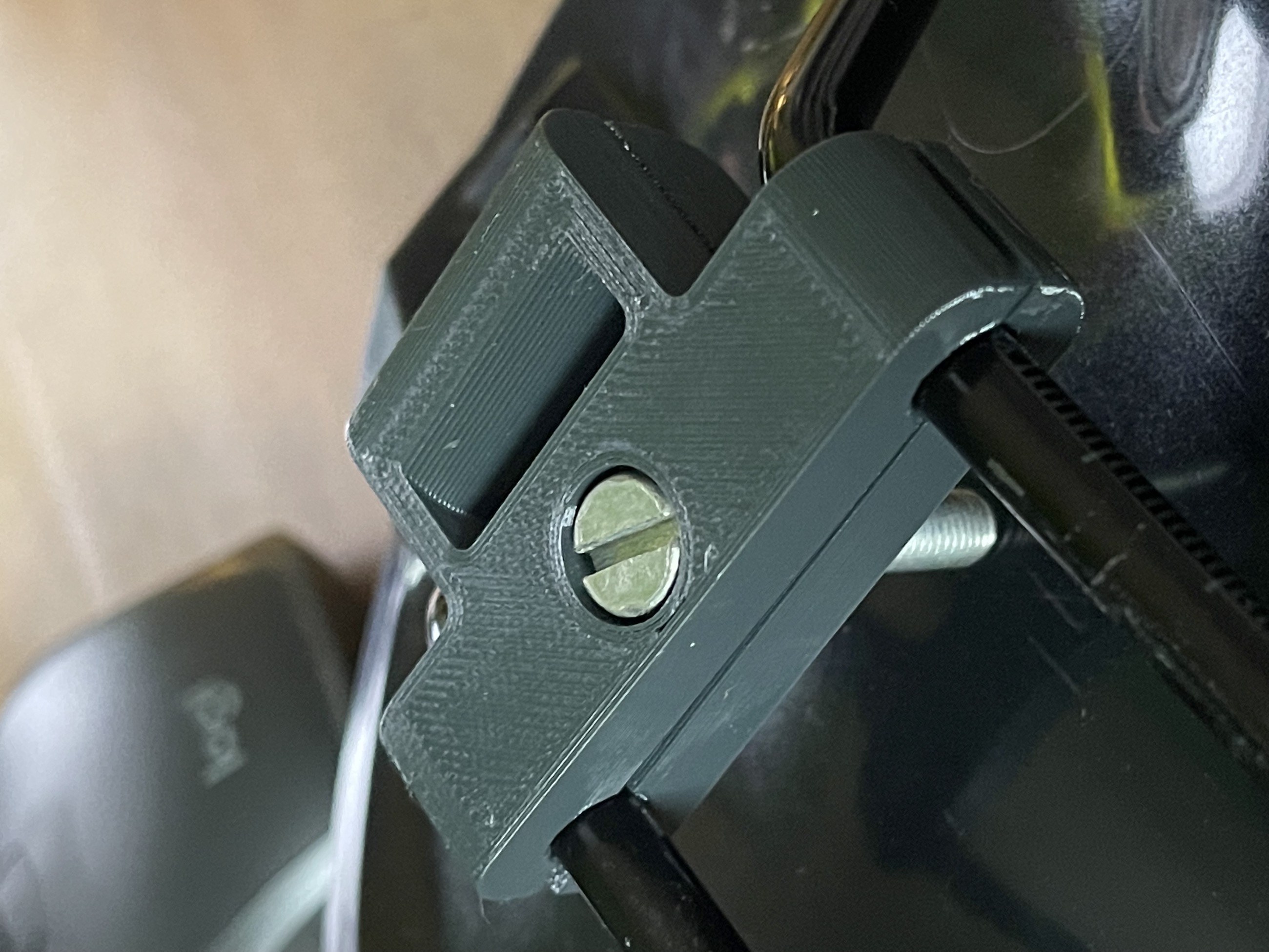 Mount for bicycle backlight under saddle - photo 4