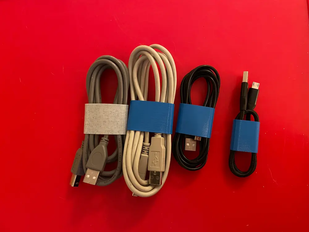 Cable organizer - Organizador de cables
