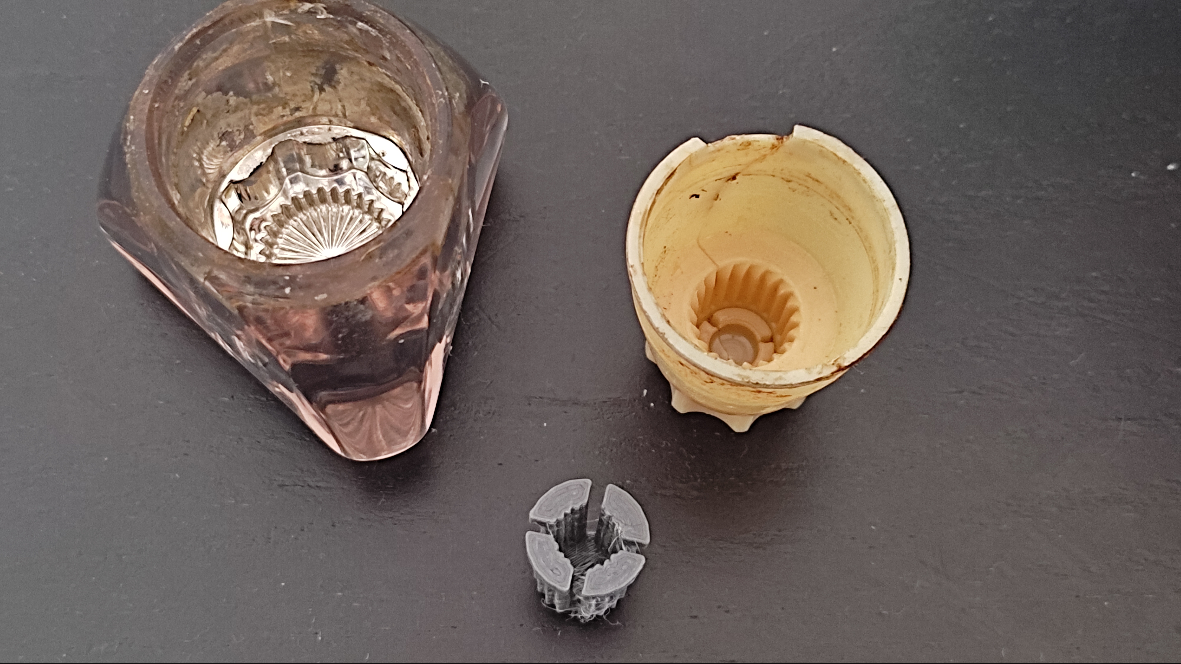 Kitchen sink faucet knob gear - photo 2