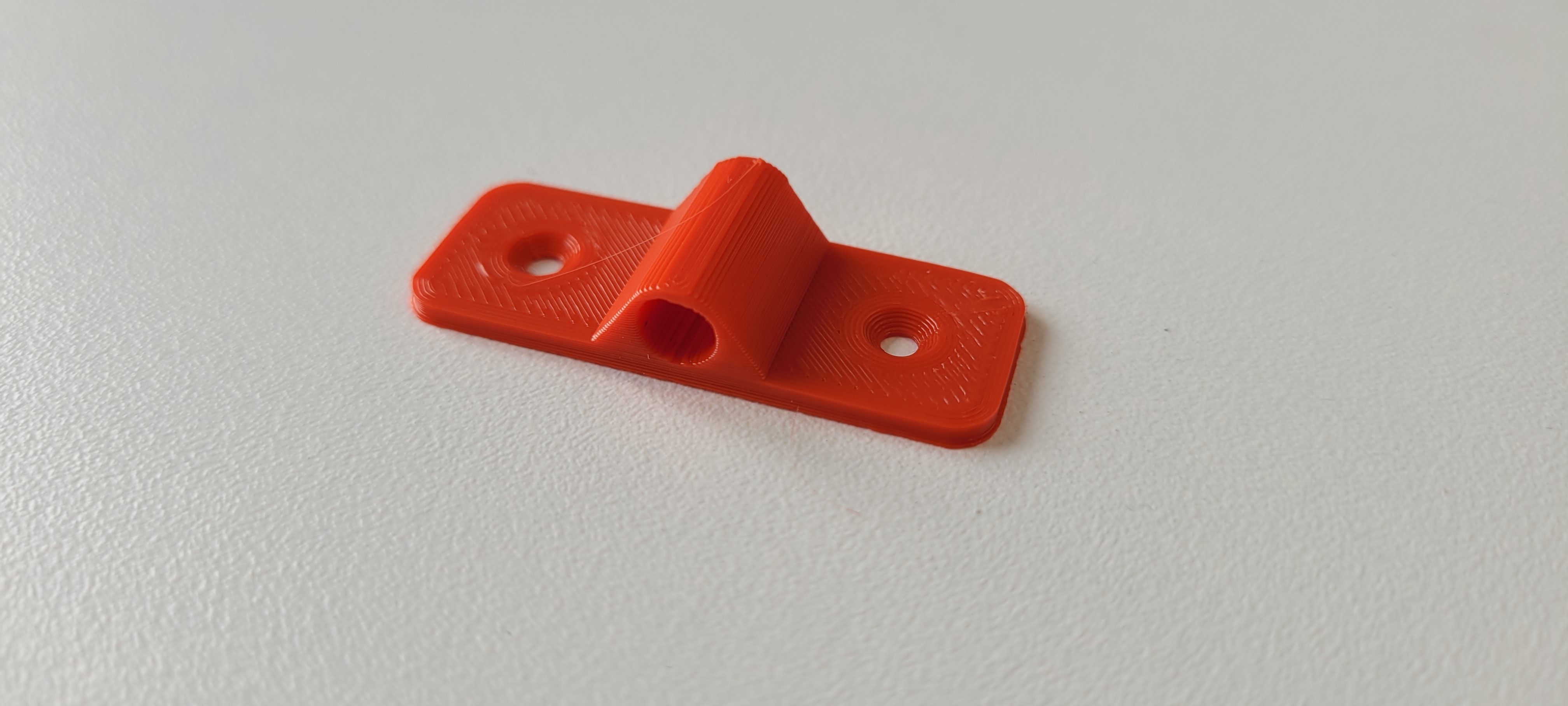 PTFE tube wall mount (4mm)