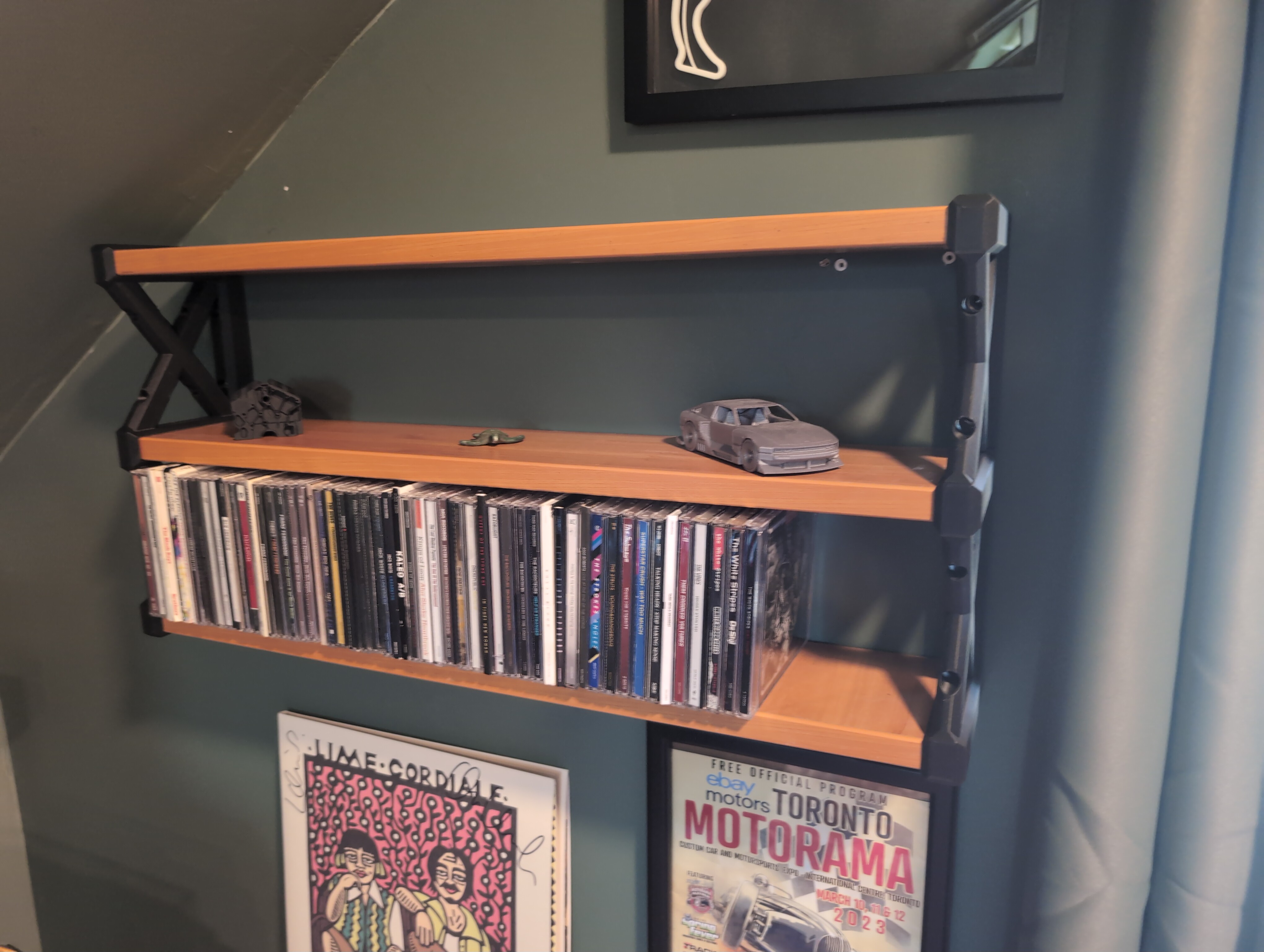 CD shelf - photo 2