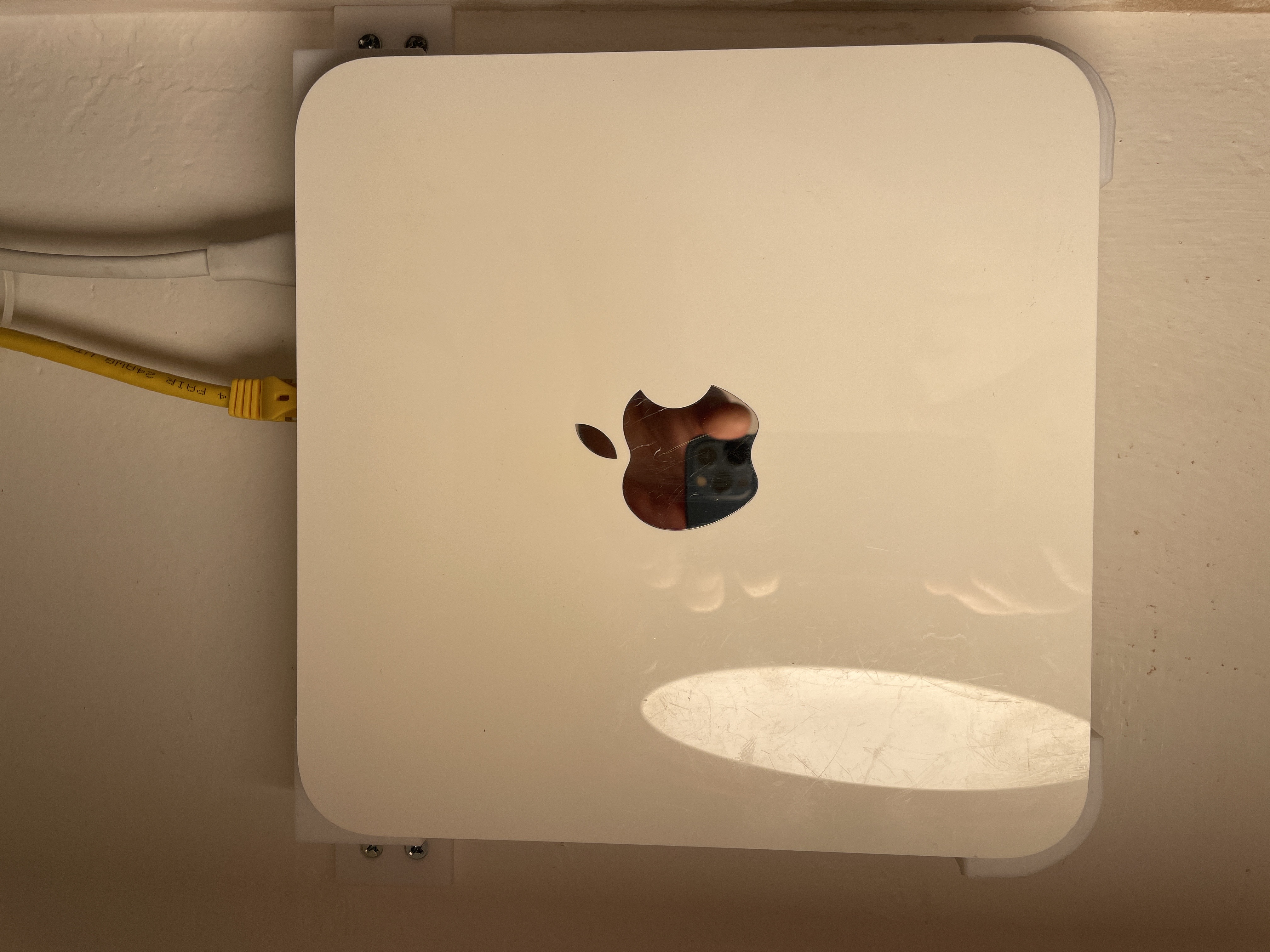 Apple AirPort Time Capsule Wall Mount (Gen 1-4) - photo 3