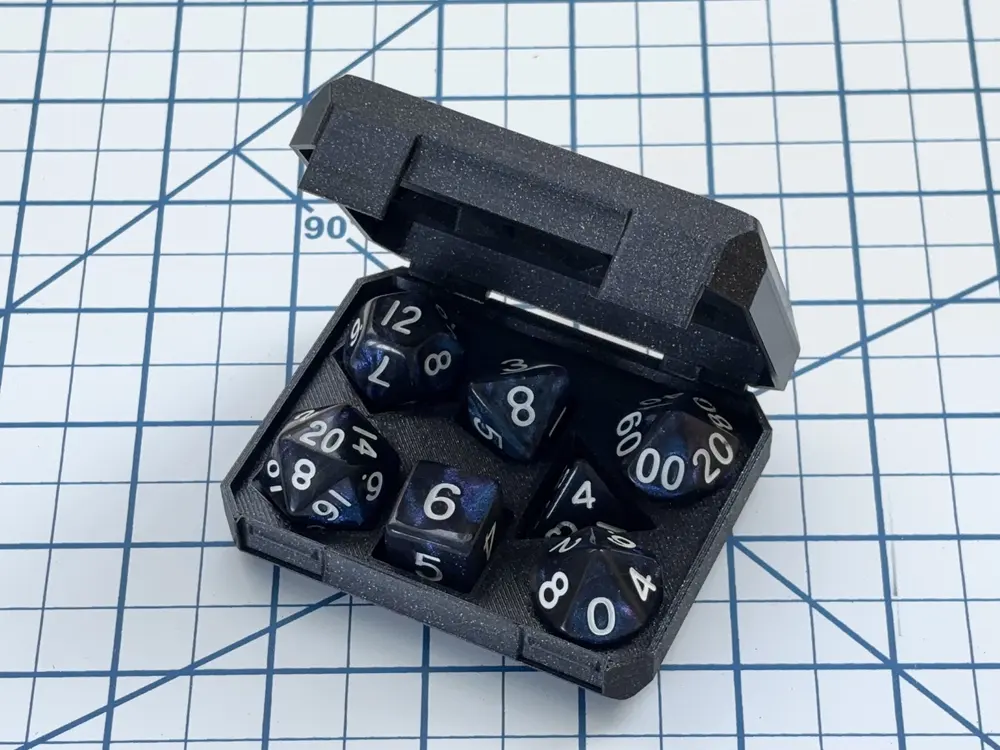 Polyhedral Dice Case (print-in-place)