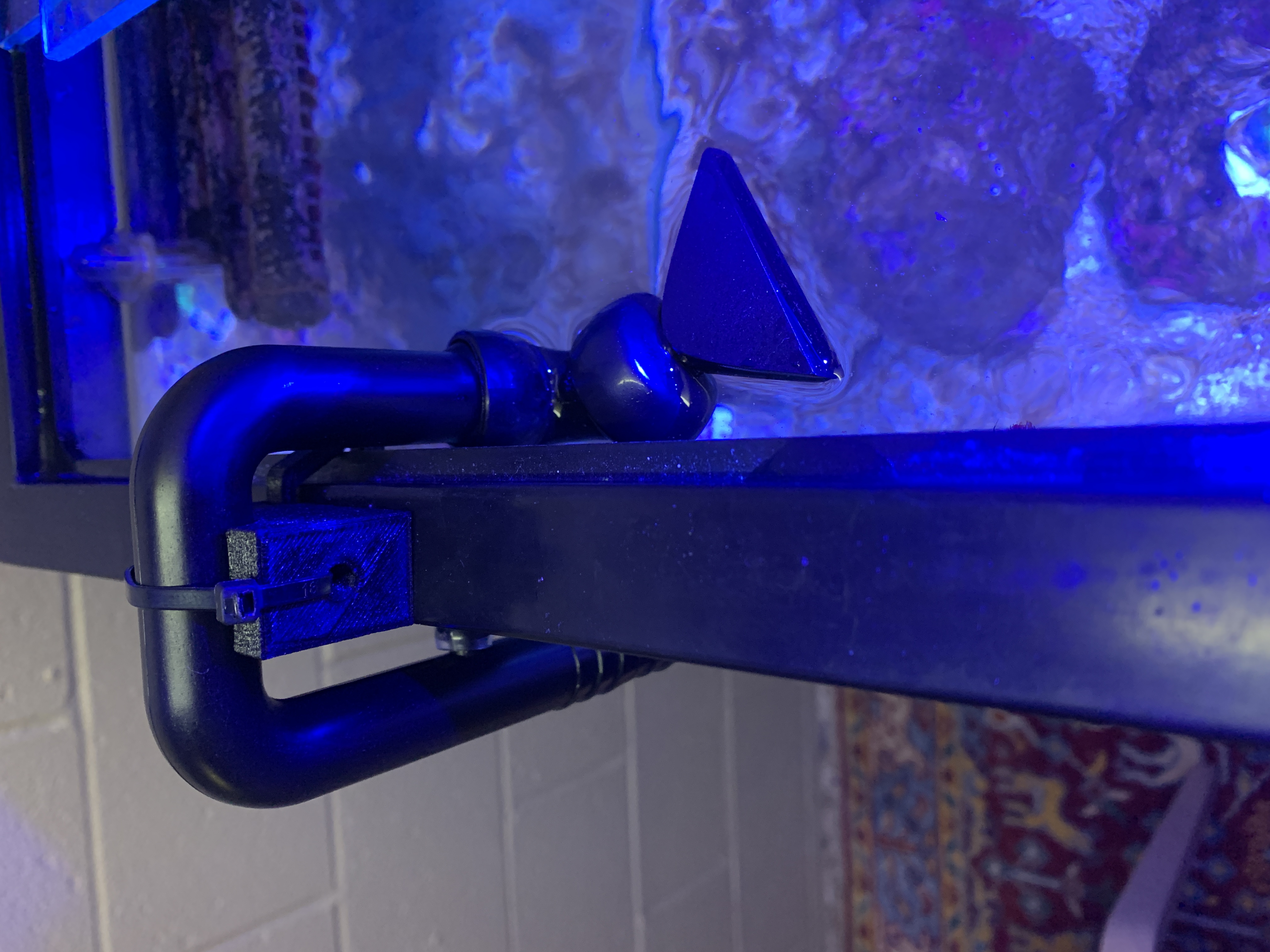 Aquarium Rim Clamp for Duck Bill Return Hose