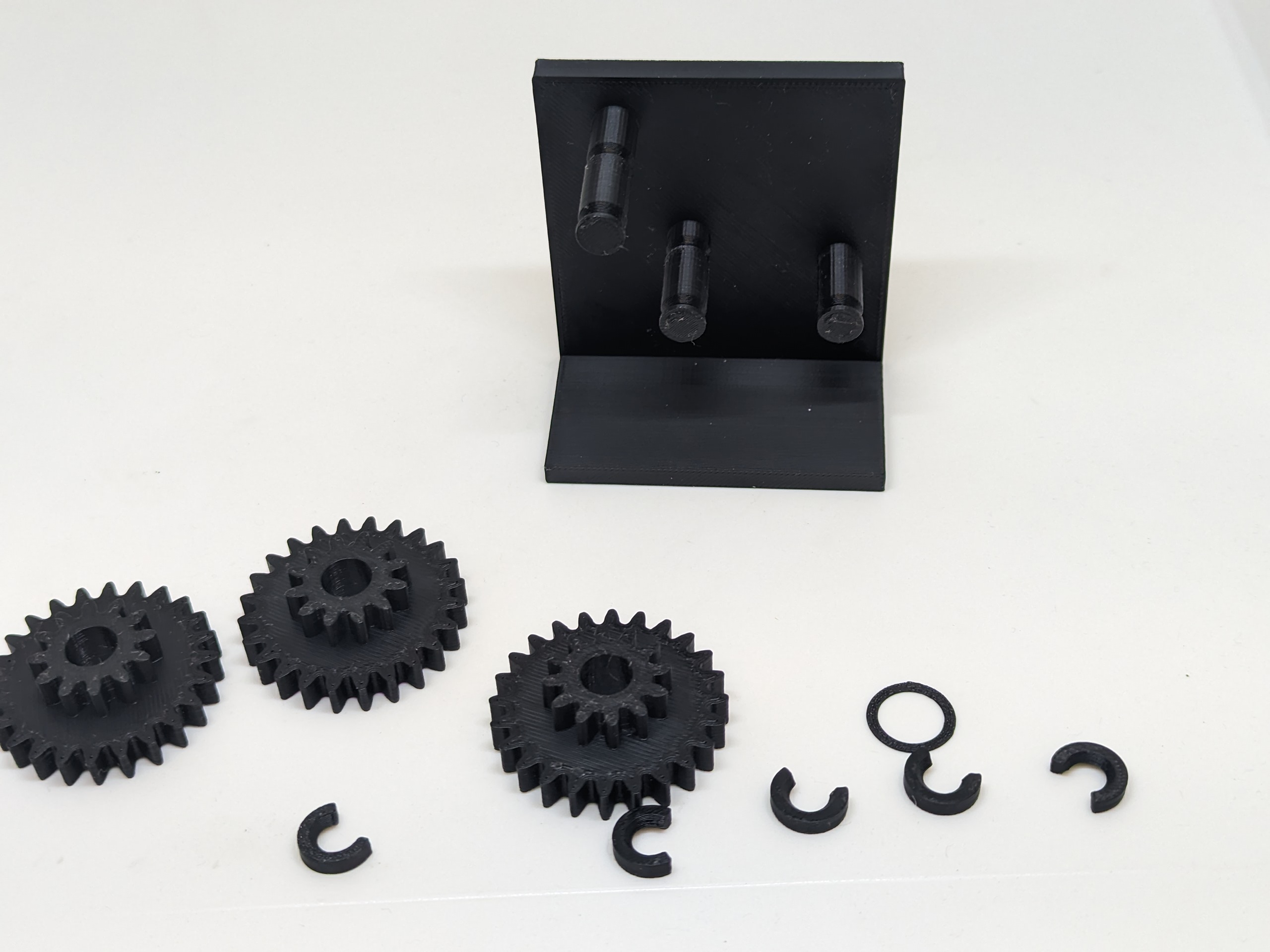 Spinning Gear Fidget Toy - photo 3