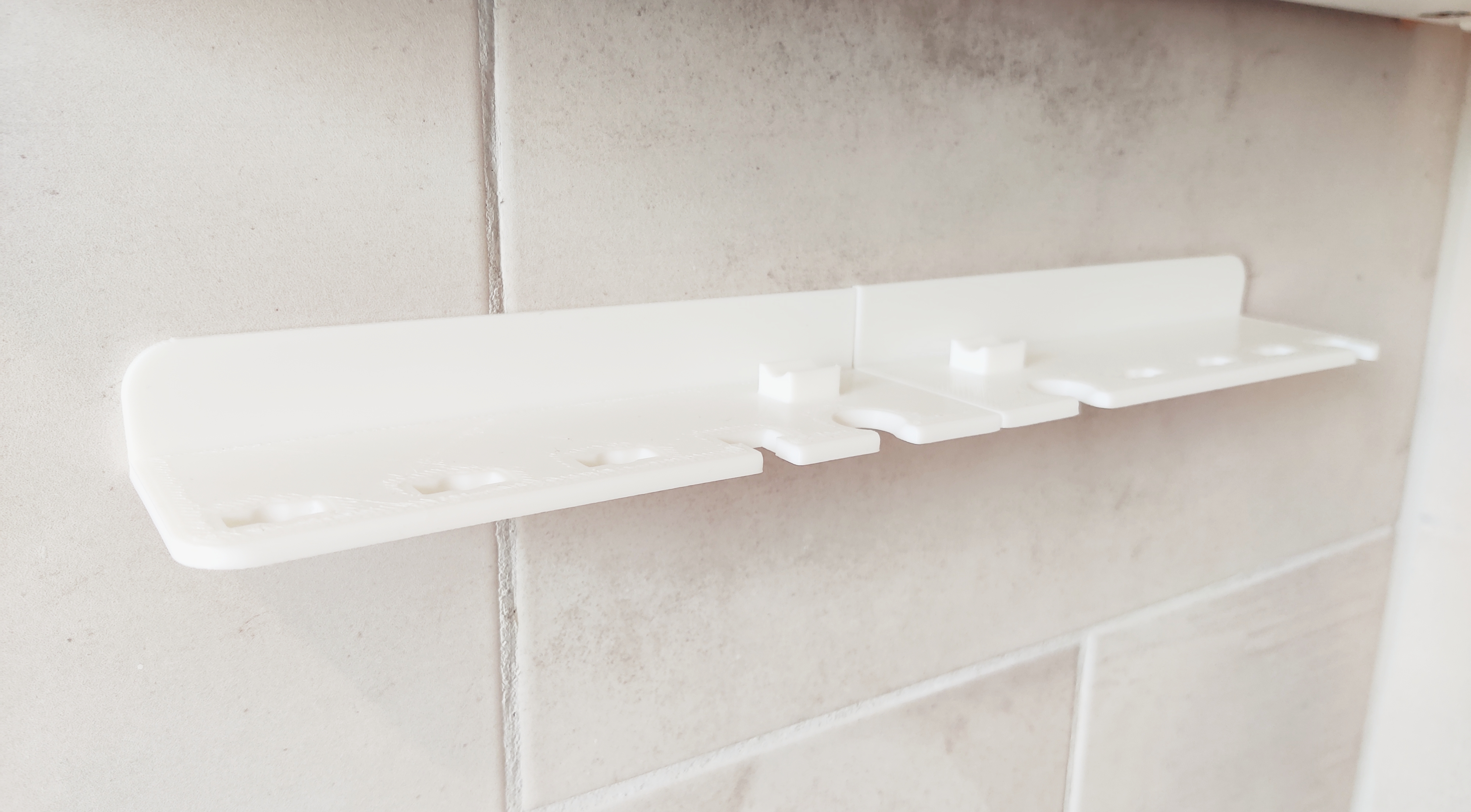 Modular Bathroom Shelf (OpenSCAD)